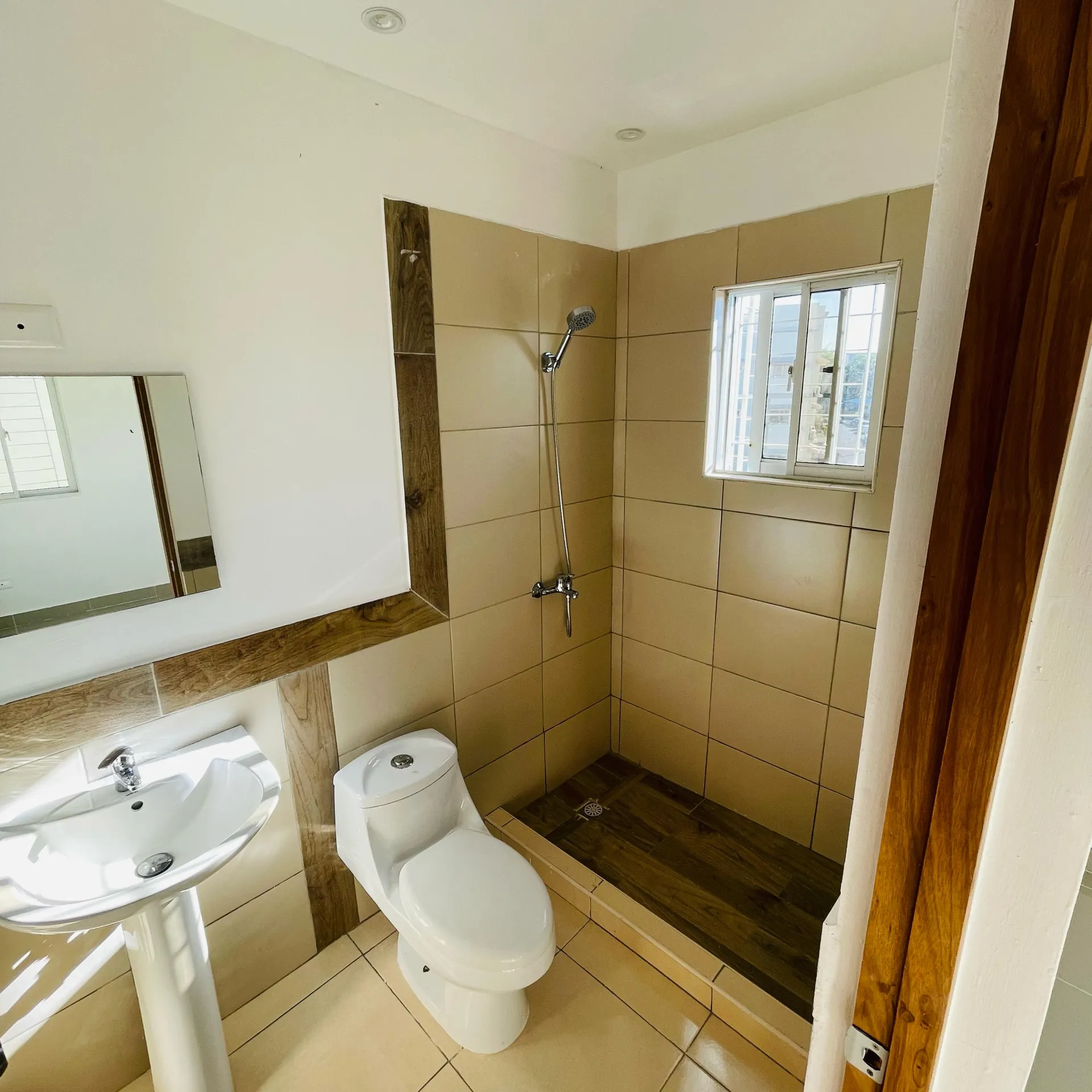 Apartamento de 3 habitaciones, 2 baños y terraza, en Arroyo hondo 3 415534
