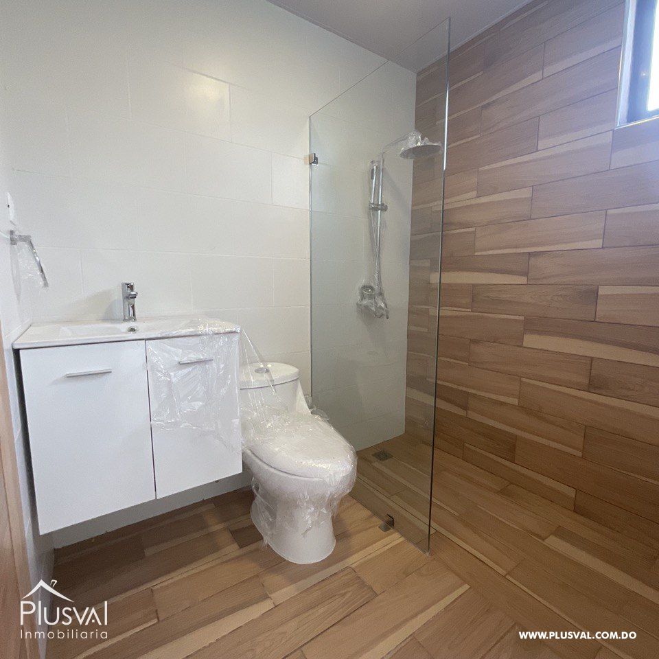 Apartamento con Terraza Y Jacuzzi 323708
