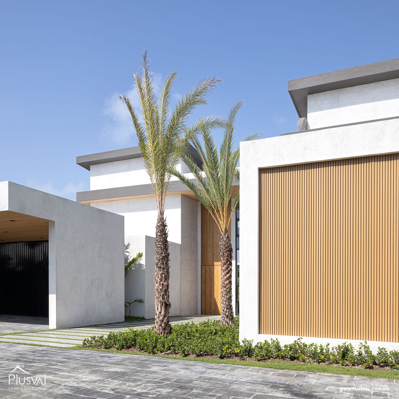 Modern Luxury Villa in Hacienda on sale, Punta Cana Resort. 370677