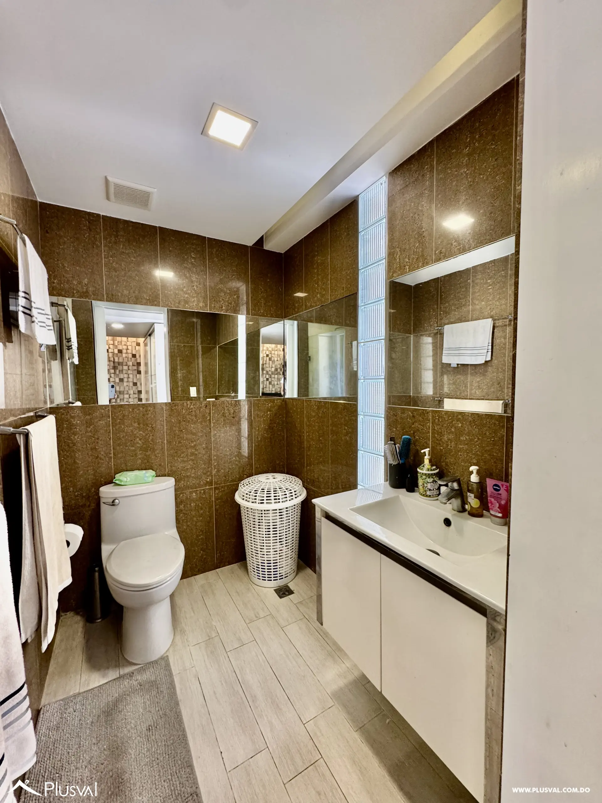 Vendo Hermoso Apartamento en Evaristo Morales 483519