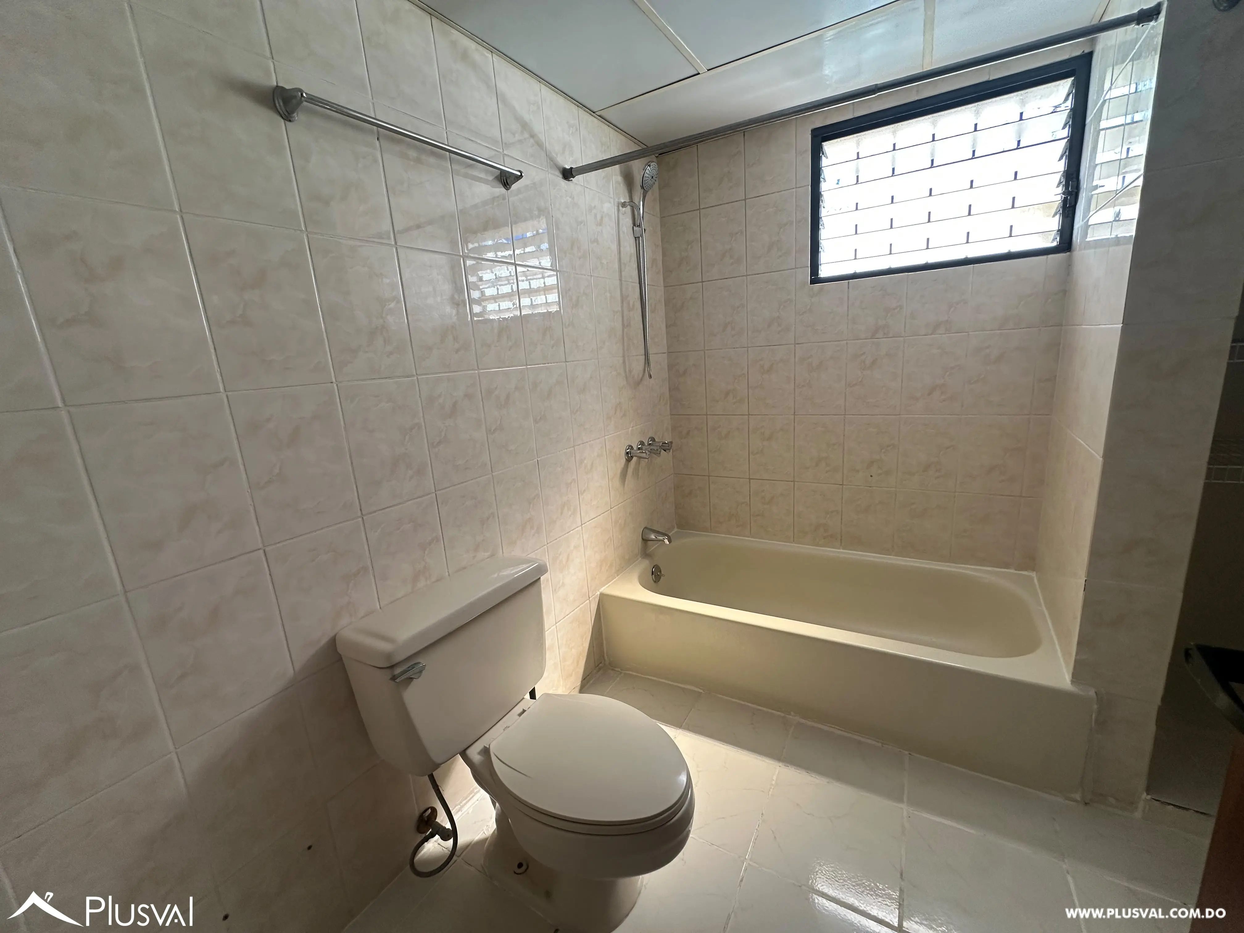 Amplio apartamento en venta en el sector de Bella Vista 530178