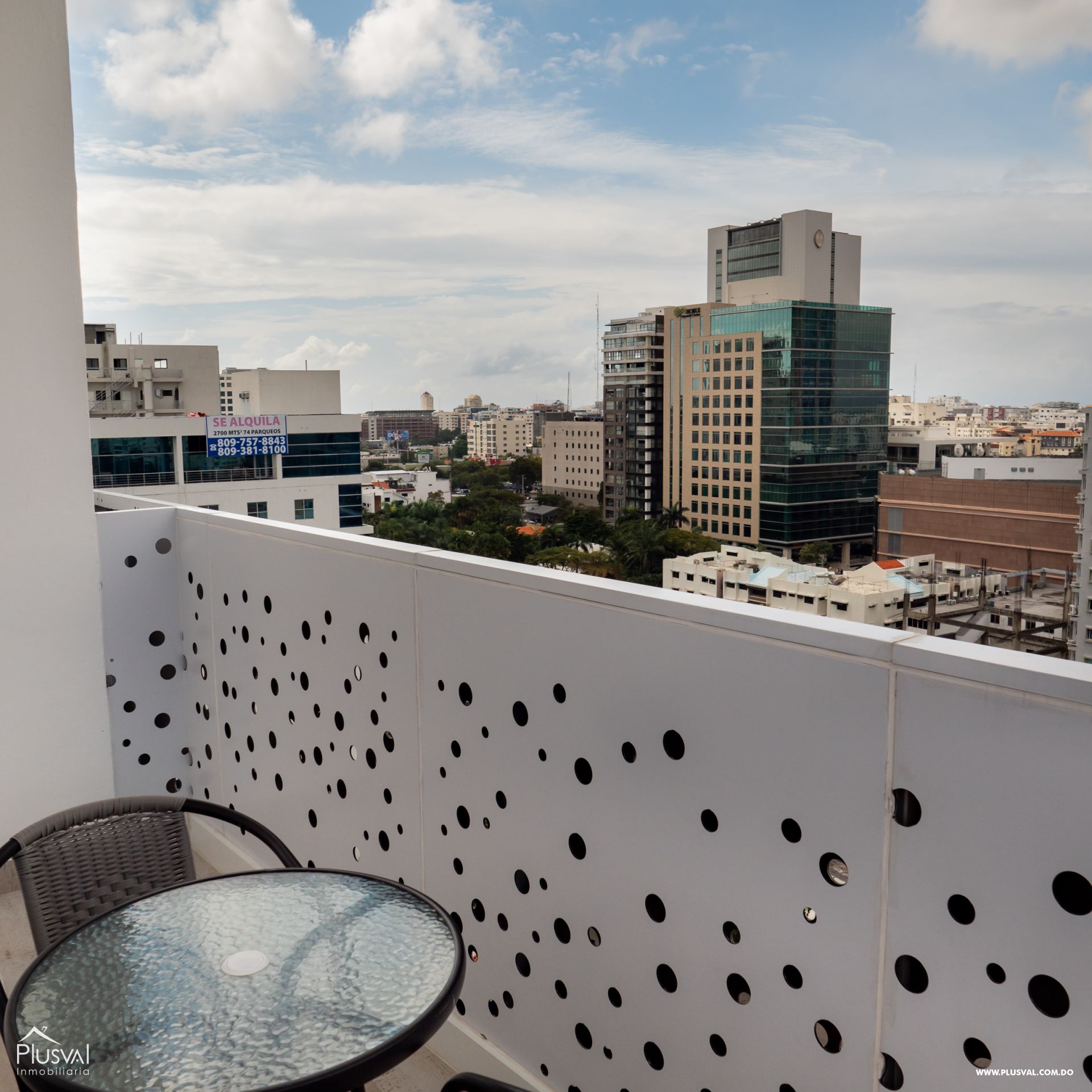 Apartamento en Venta, en Piantini. 323276
