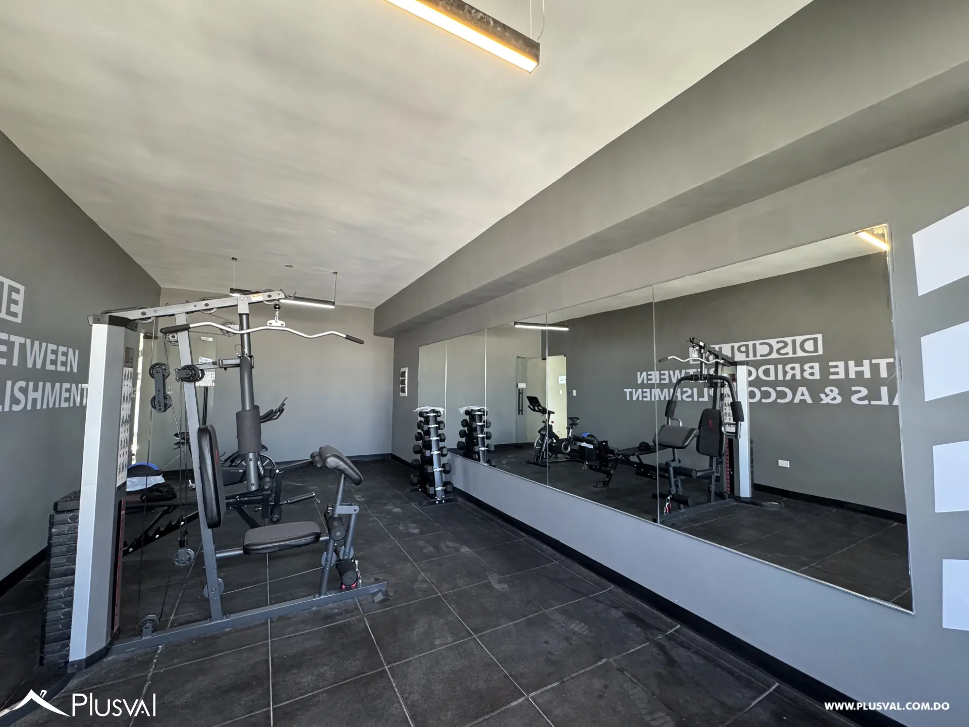 Apartamento en alquiler con 2 habitaciones y amenidades modernas cerca del Mirador Sur 493045