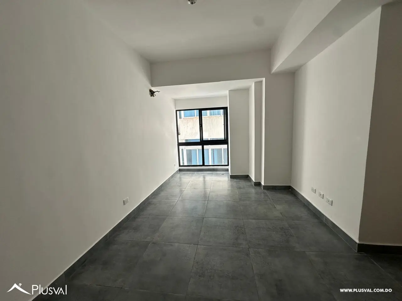 Apartamento en alquiler de 2 habitaciones en el sector de Evaristo Morales 476671