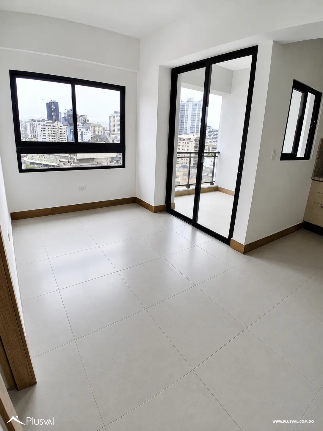 Moderno y amplio apartamento en alquiler con linea blanca 518808