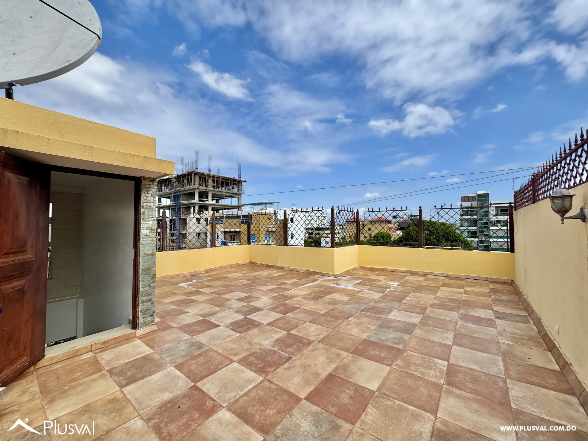Alquilo Apto Tipo PH de 3 Niveles con amplia Terraza, en Mirador Norte 527644