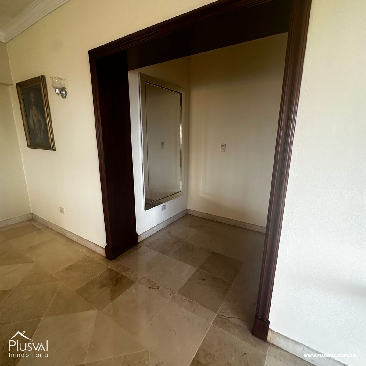 Hermoso y amplio apartamento en La Esperilla, cerca de comodidades, educación y accesos principales. 383710