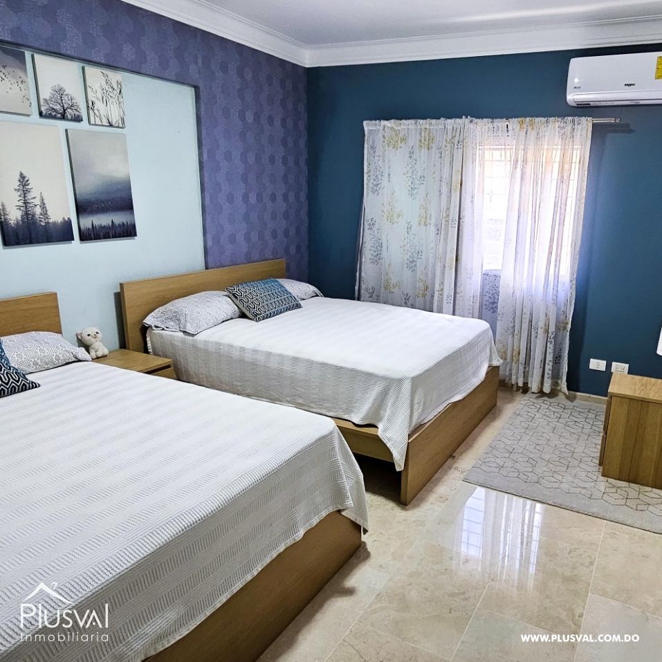 Apartamento Amueblado en Alquiler en Evaristo Morales 320205