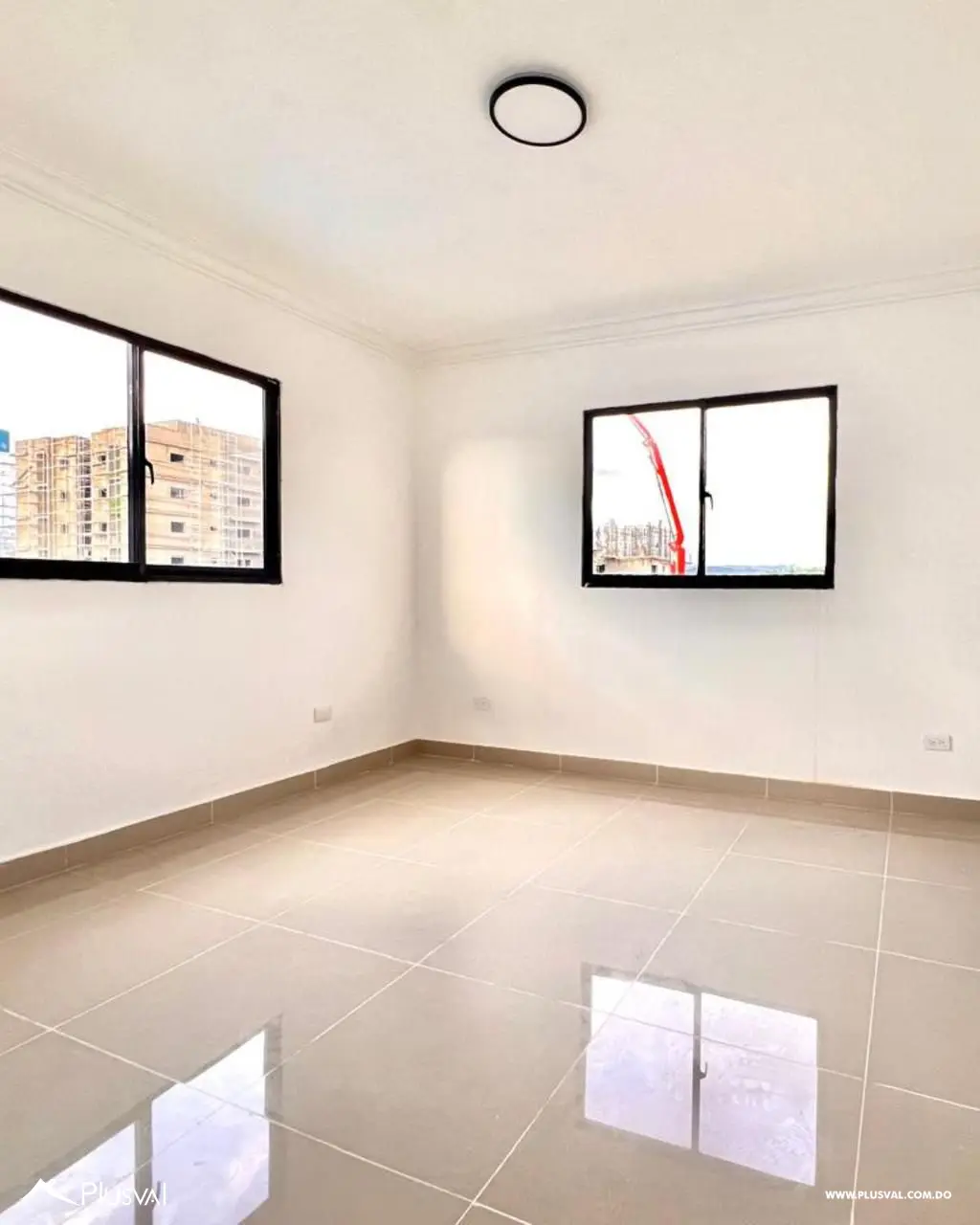 Apartamento Renovado en Venta de 3 hab. en Santiago 502309