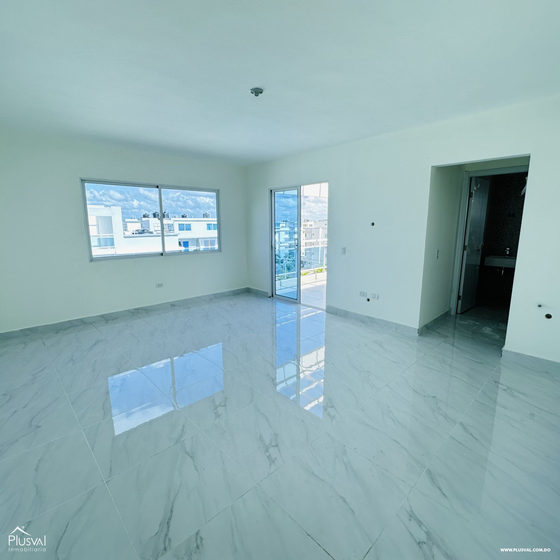Apartamento de tipo penthouse con terraza 401290