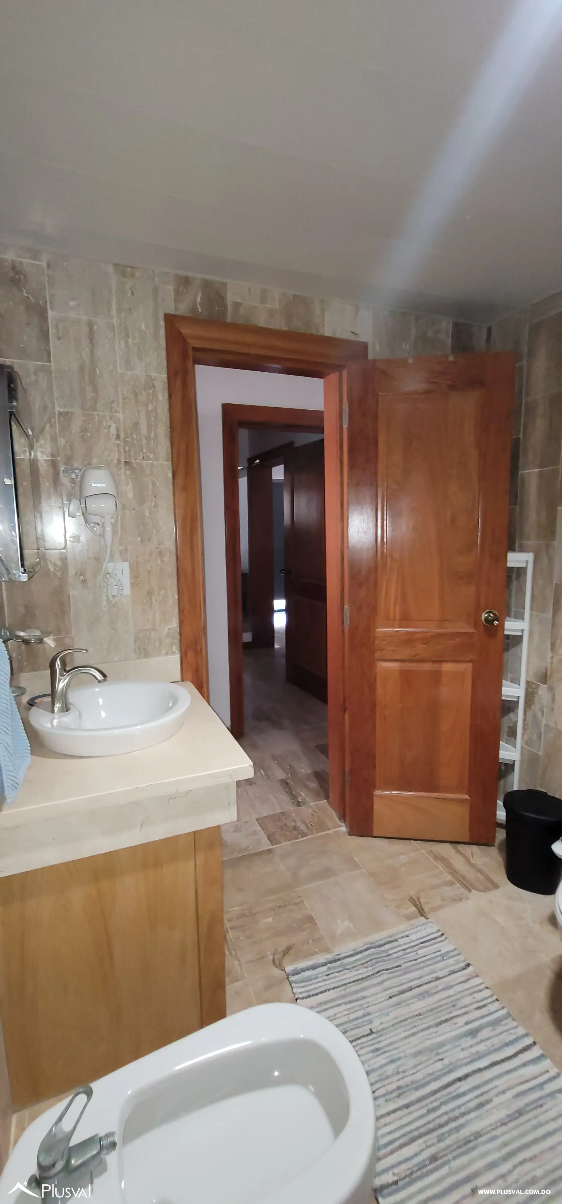 AMPLIO APARTAMENTO EN VENTA EN RESIDENCIAL CERRADO, CON PISCINA Y CON VISTA Y ACCESO DIRECTO A PLAYA BIBIJAGUA, 484327