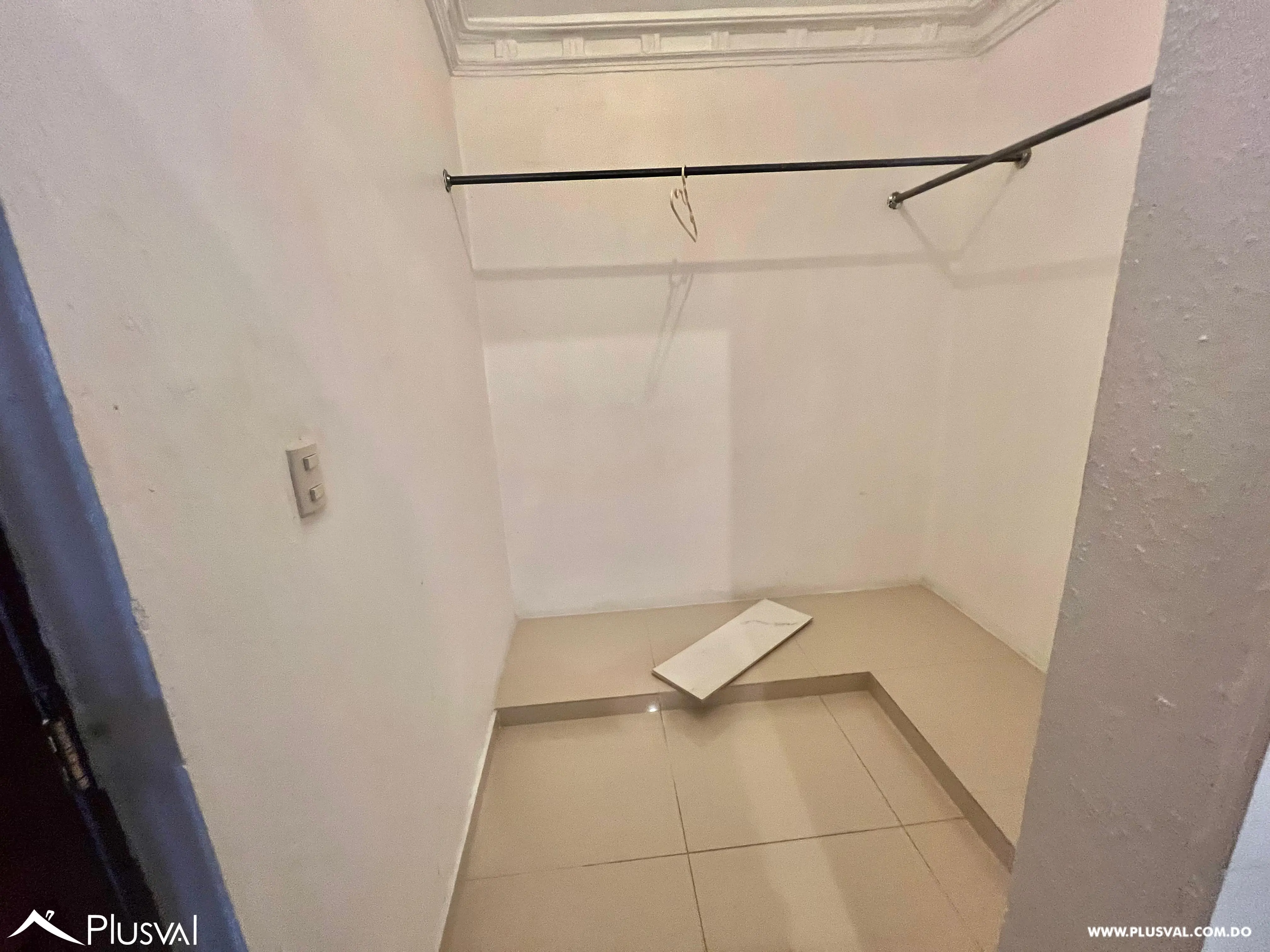 Casa en Brisa Oriental de 3 niveles. 478398