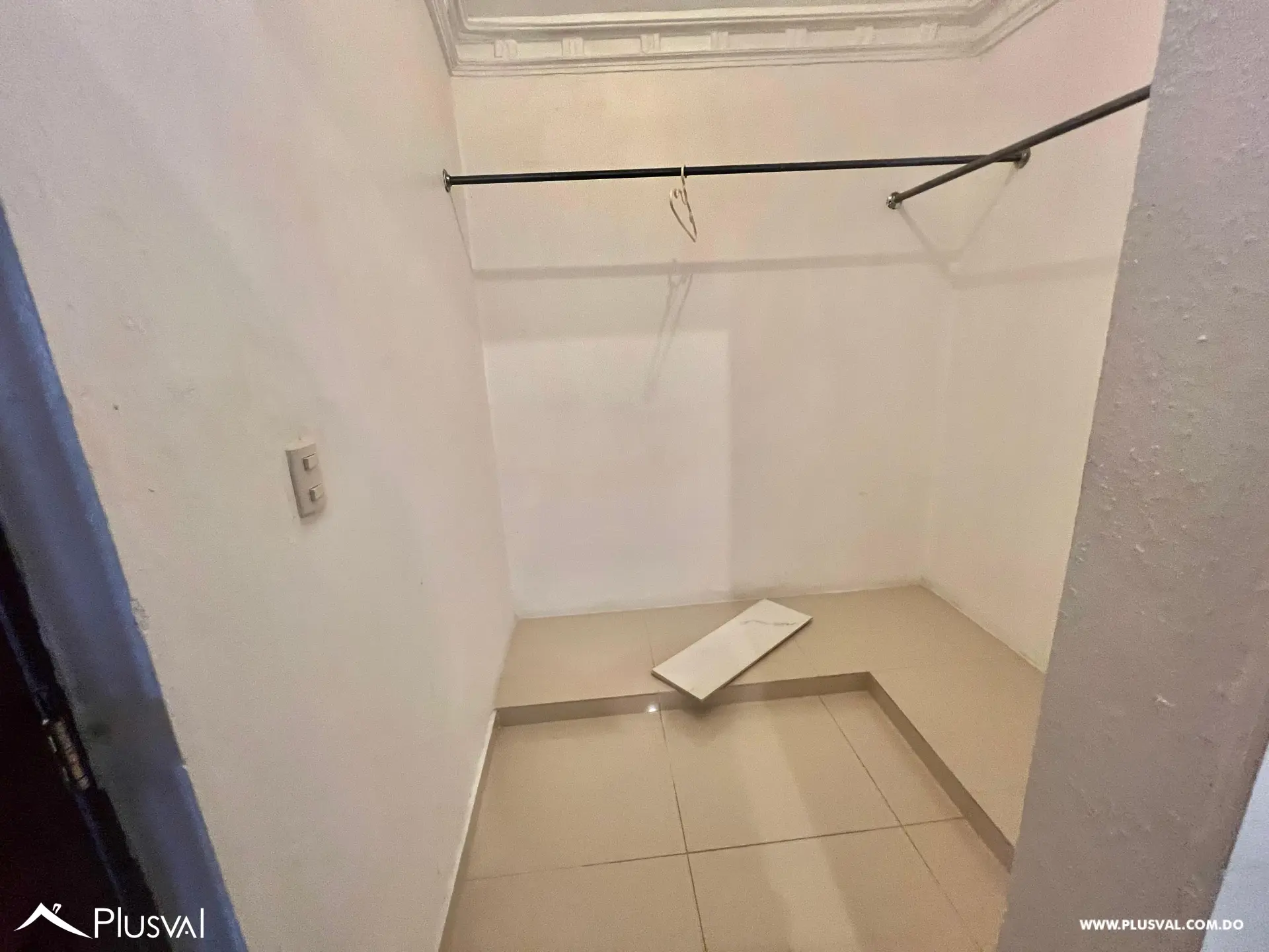 Casa en Brisa Oriental de 3 niveles. 478398