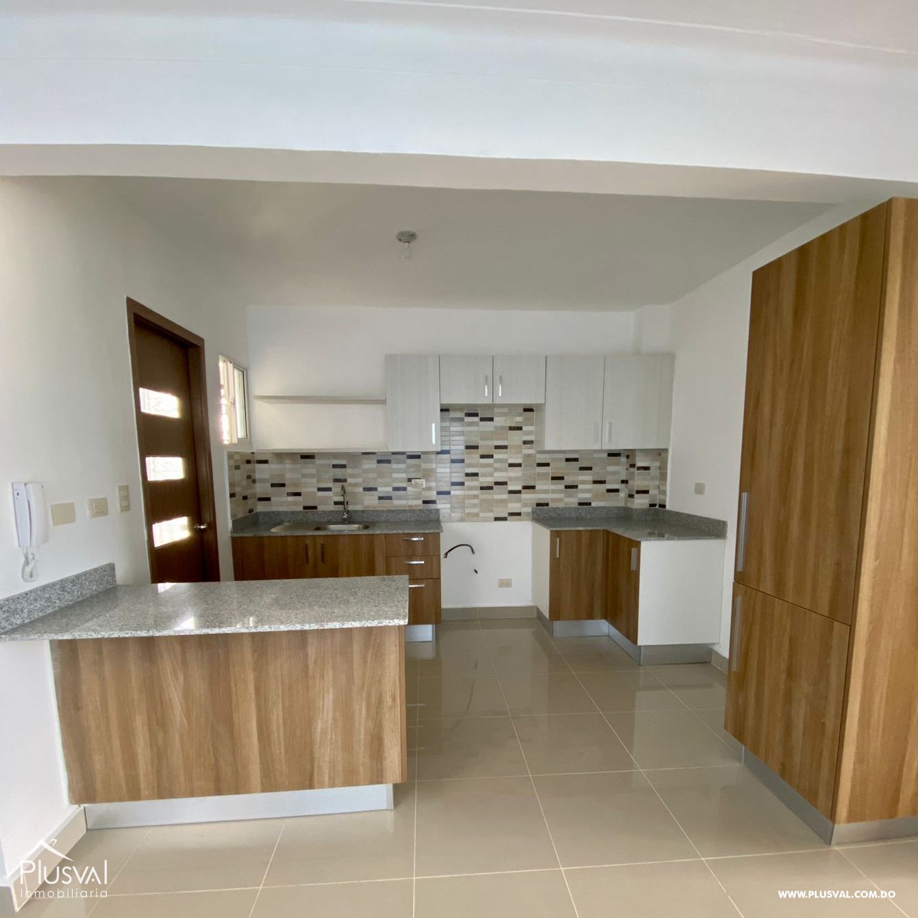 Apartamento en Venta Residencial Mediterráneo, Av. Hispanoamericana, Puñal. 396147