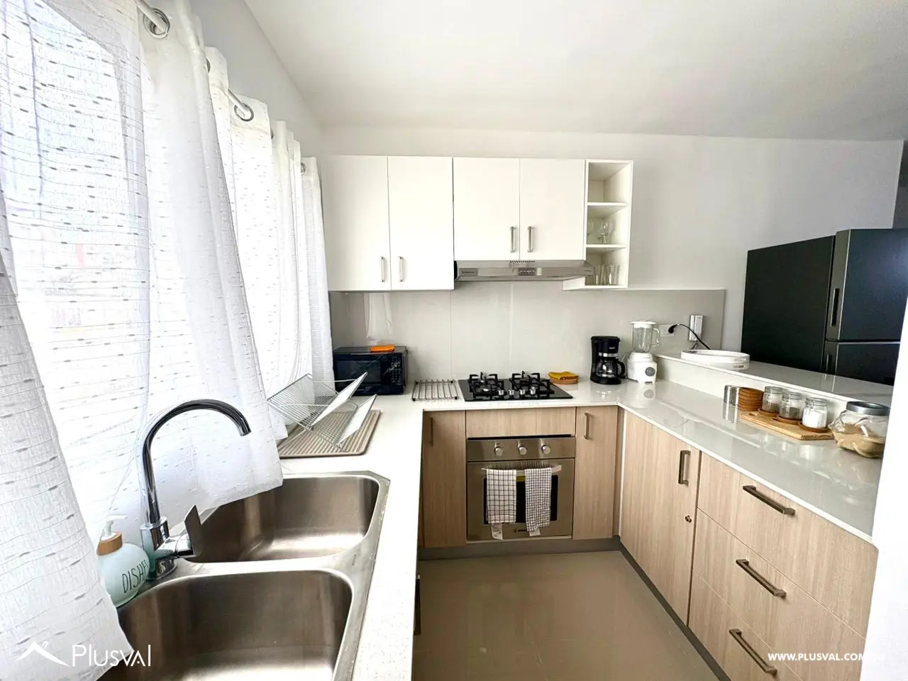 Apartamento en alquiler – Primer nivel con patio y acceso directo a la piscina | Canas del Este, Bávaro 512532