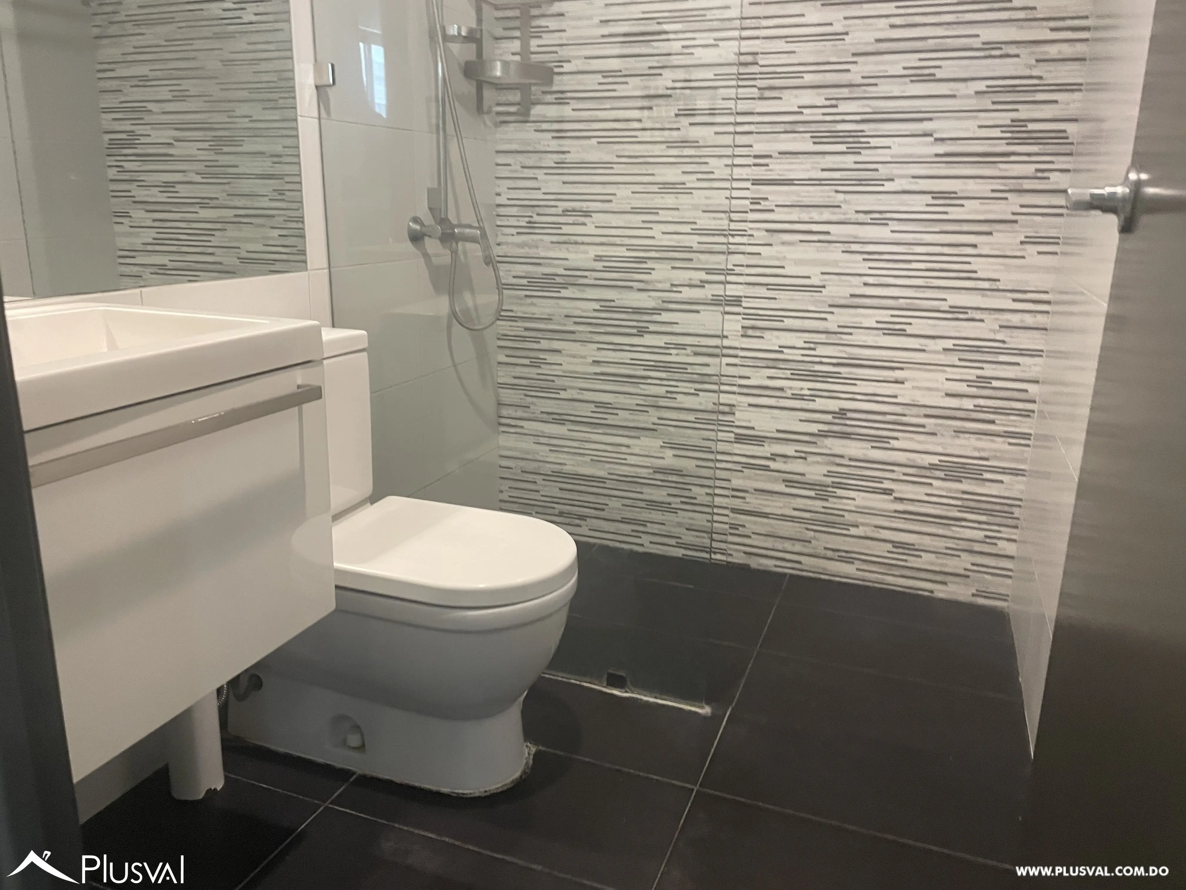 Apartamento Amueblado en alquiler torre moderna 513957