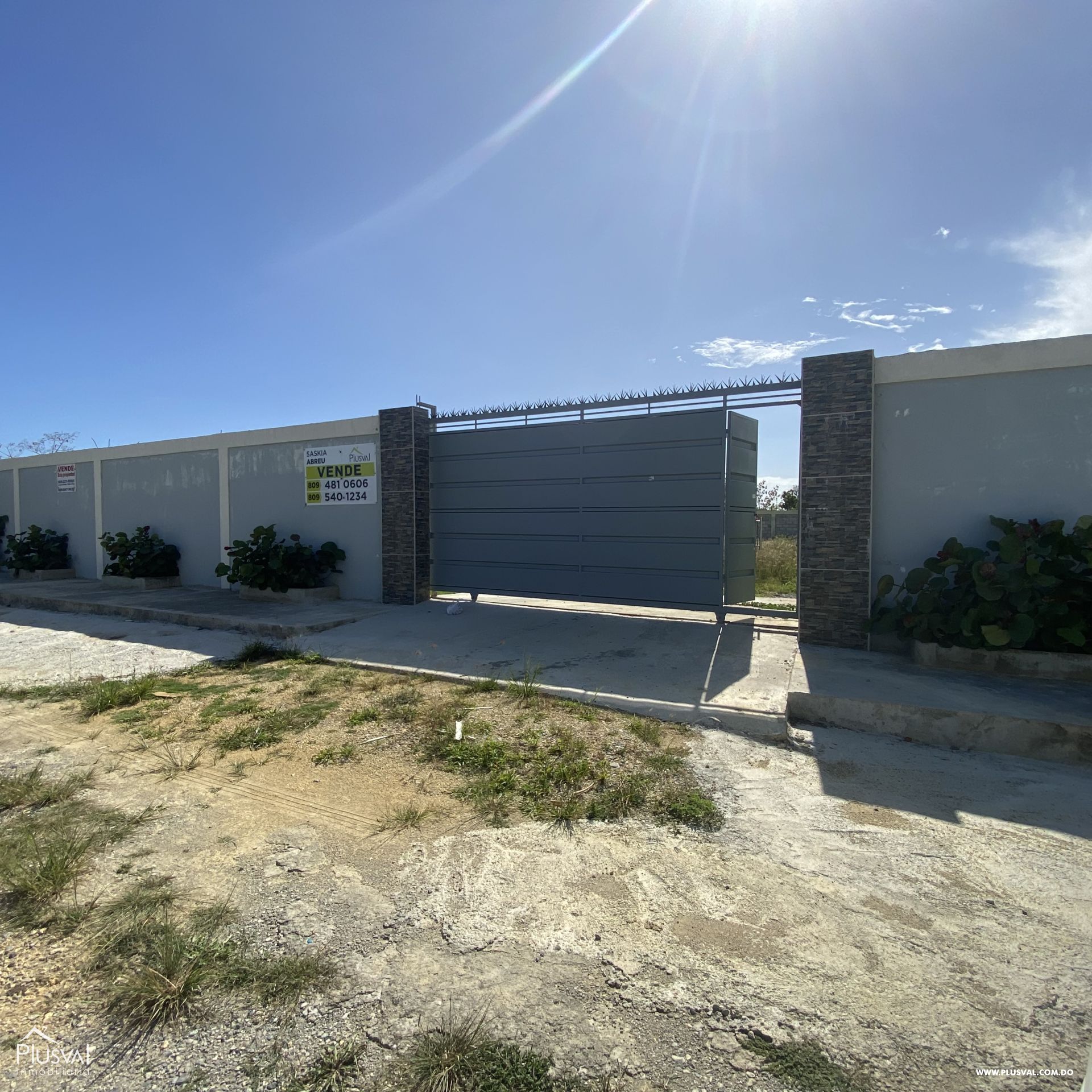 Vendo Excelente Solar en el KM 17 de Las Américas 427686