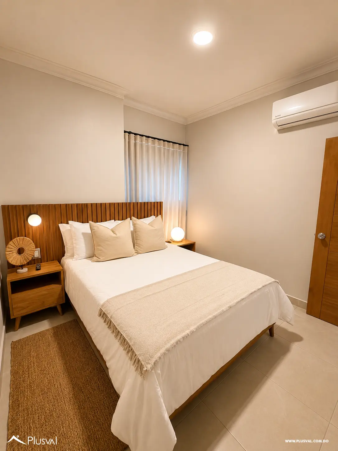 Alquiler de Apartamento Amueblado en La Esperilla | 2 Habs, 2.5 Baños y 2 Parqueos 529798