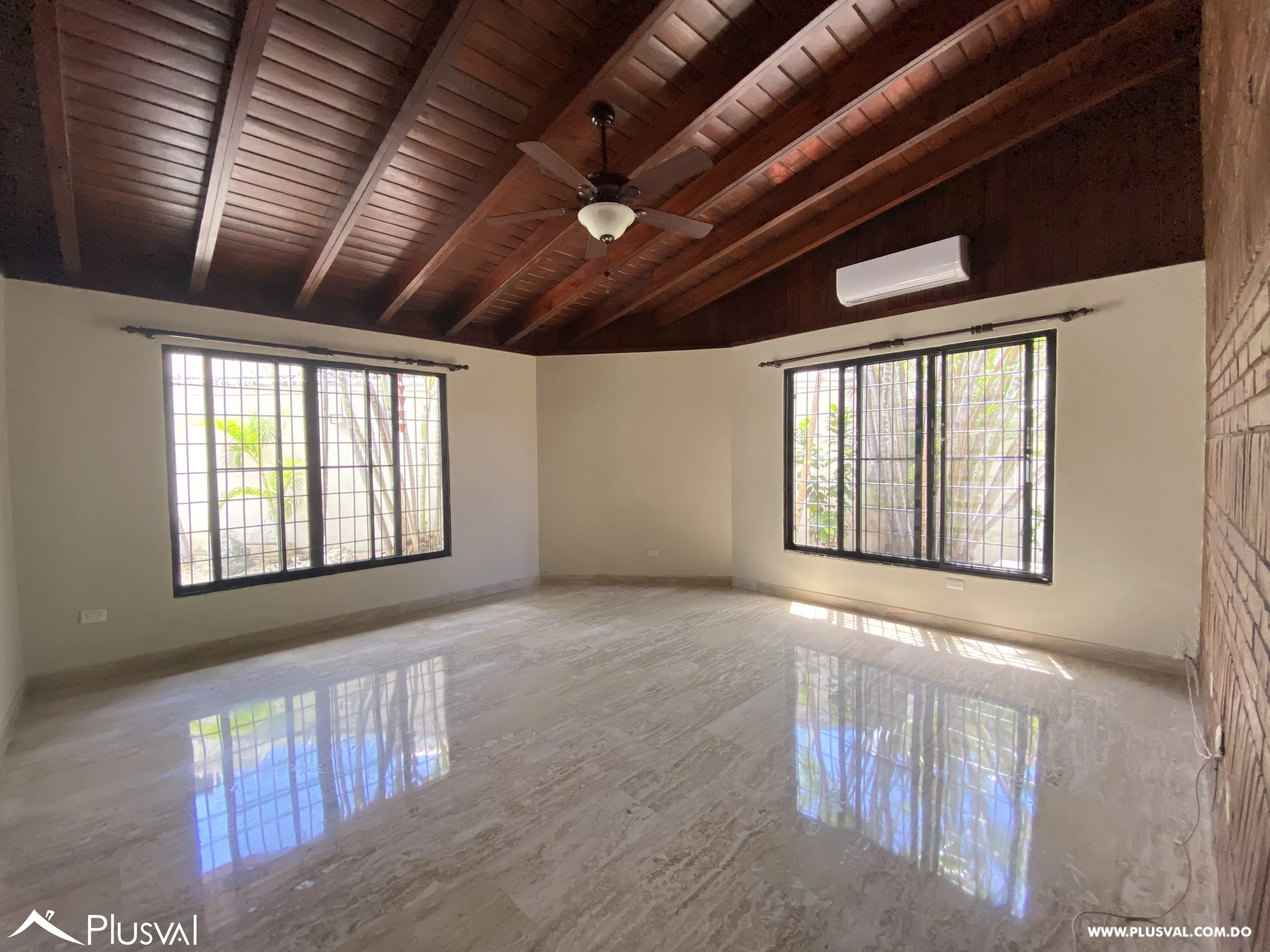Alquilo Excelente Casa Residencial en Las Praderas 455463