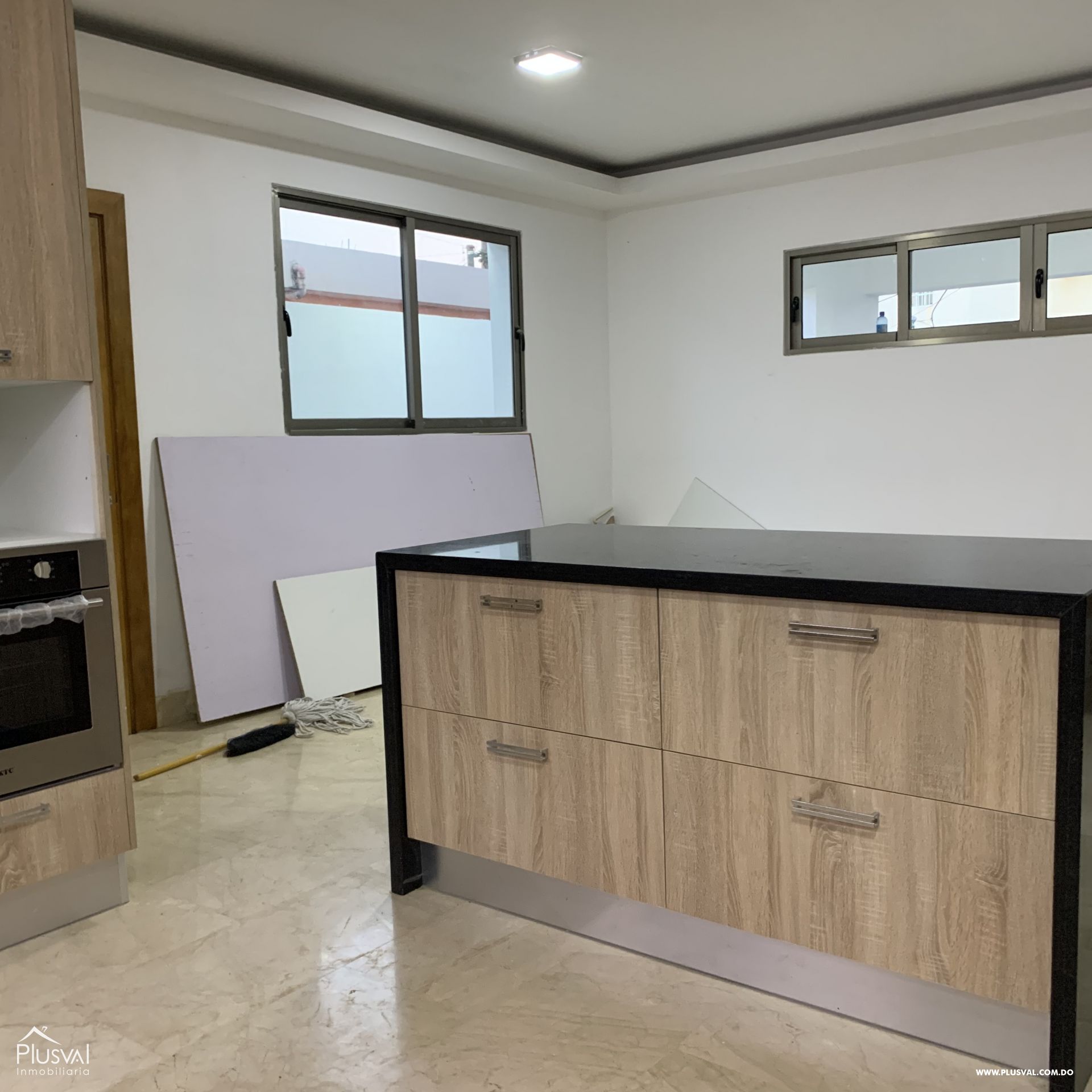 Casa nueva de tres niveles con terraza mirador 199086