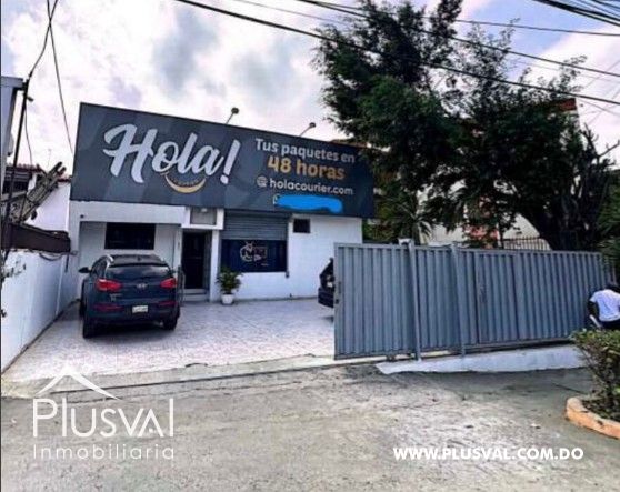 Local Comercial de Dos Niveles en Venta Ubicación Premium en Avenida Principal 446168