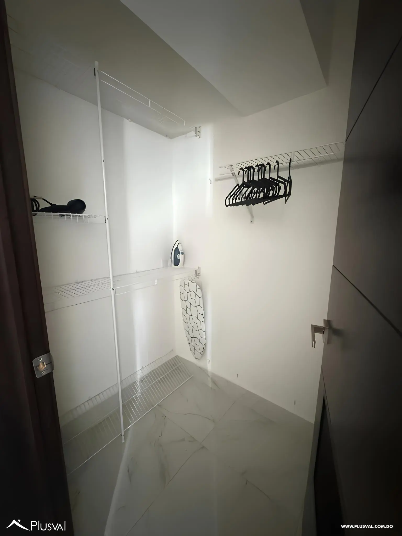 Alquiler apartamento amueblado 2 habitaciones en Ens. Piantini 491526