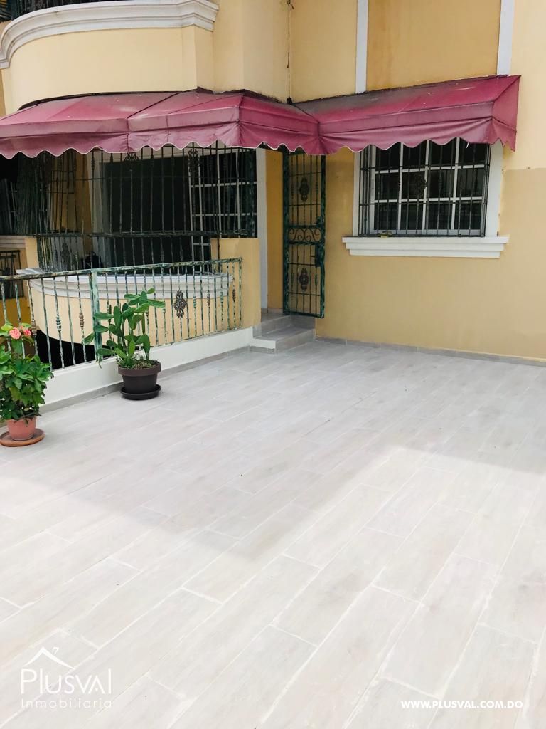 Apartamento en alquiler en Bella Vista, segundo nivel con terraza Amplia 230500