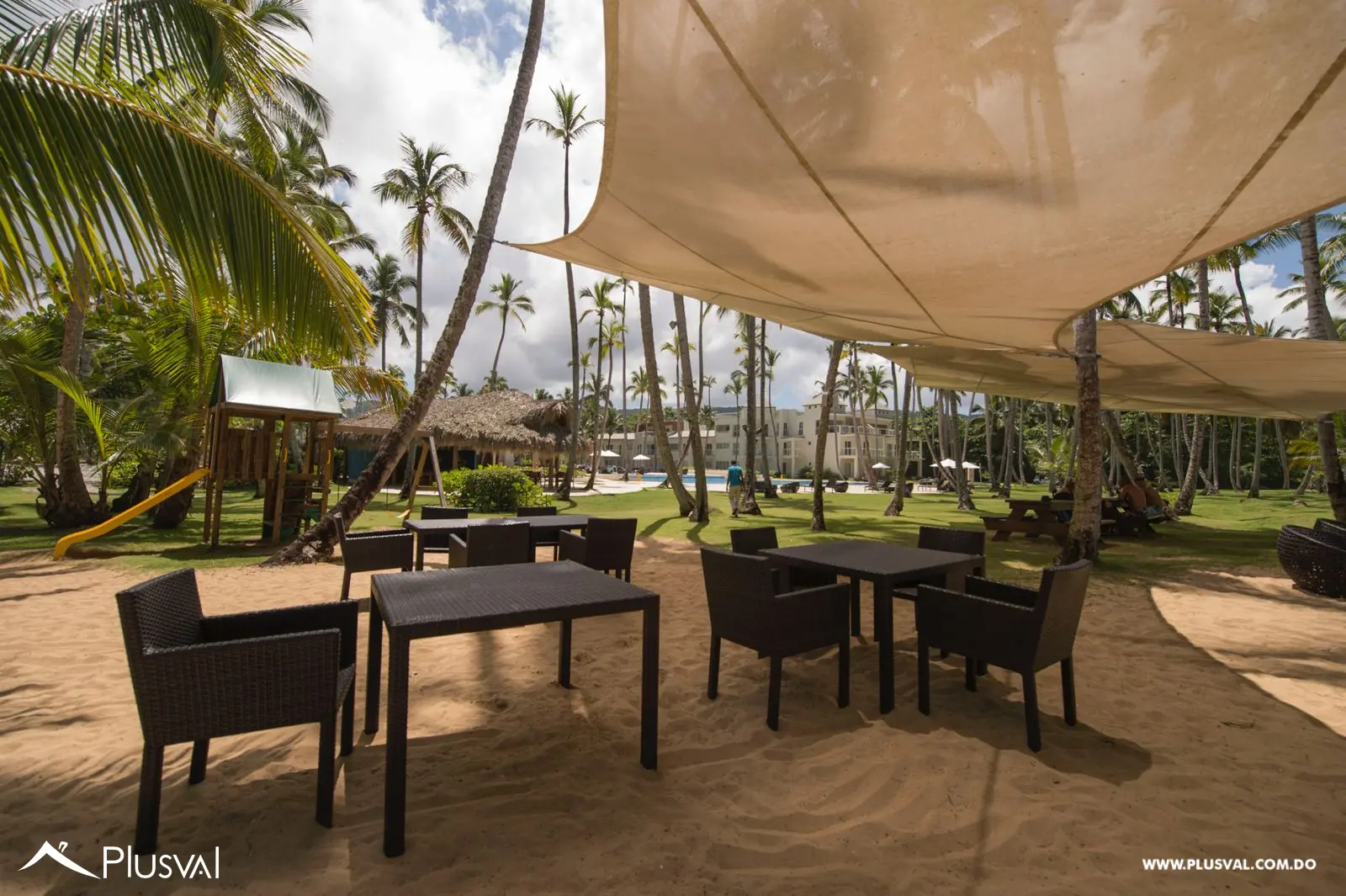 Hermoso apartamento con terraza en Coson en primera linea de playa 482381