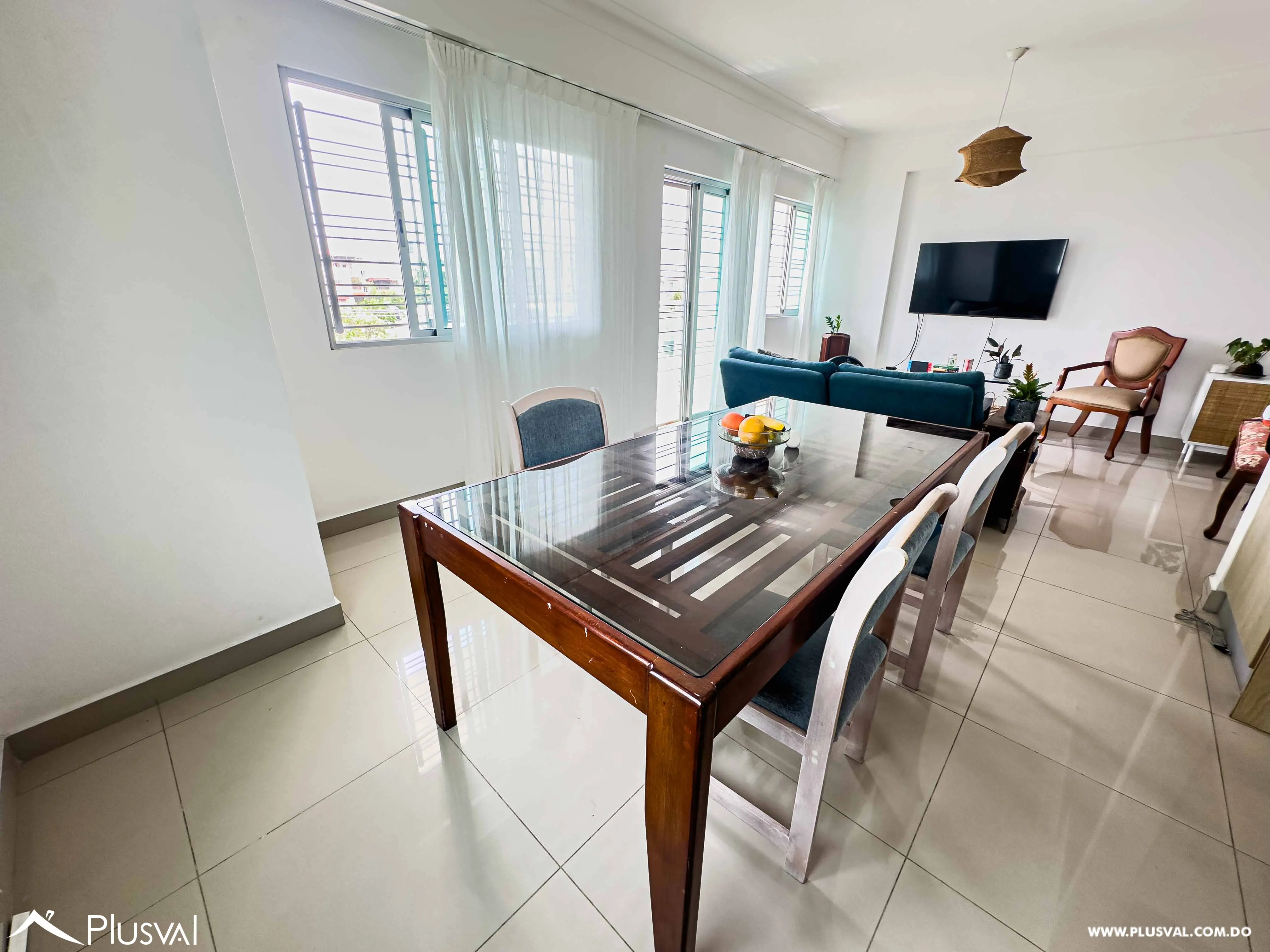 Apartamento de 3 habitaciones en el Millón 521838
