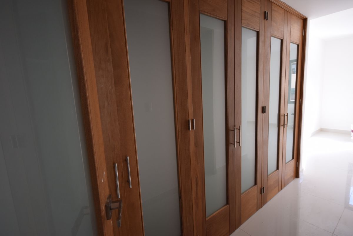 Alquiler en moderna torre en Evaristo Morales 481034