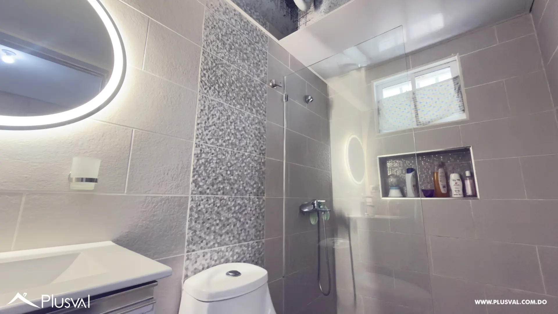 Apartamento con terraza en venta en Renacimiento 516688