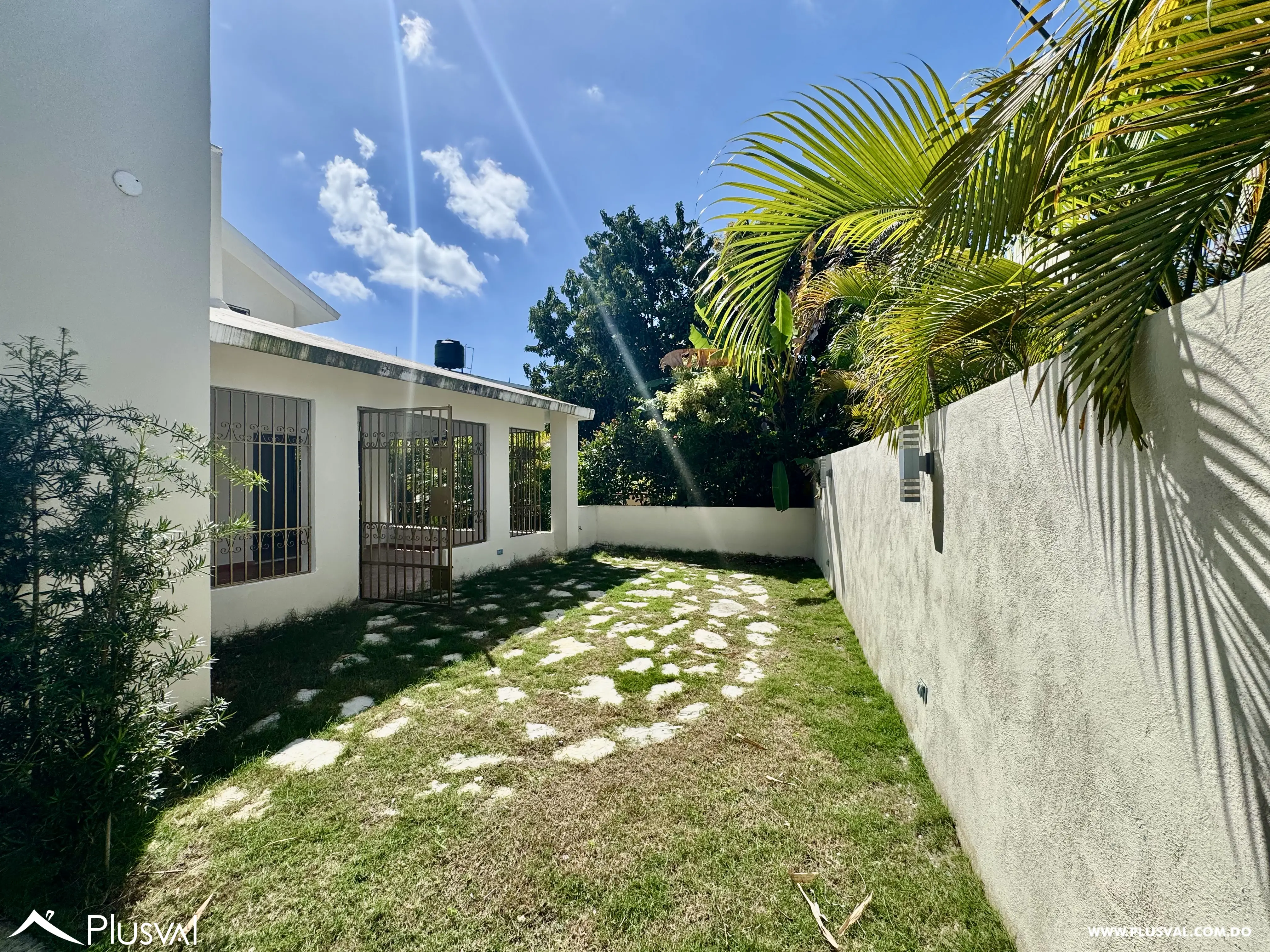 Alquilo Maravillosa Casa en Residencial Cerrado en Cuesta Hermosa II 486395