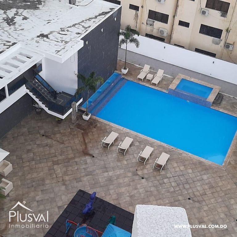 Excelente apartamento en Naco con 5 parqueos y muy buenas áreas sociales 480271