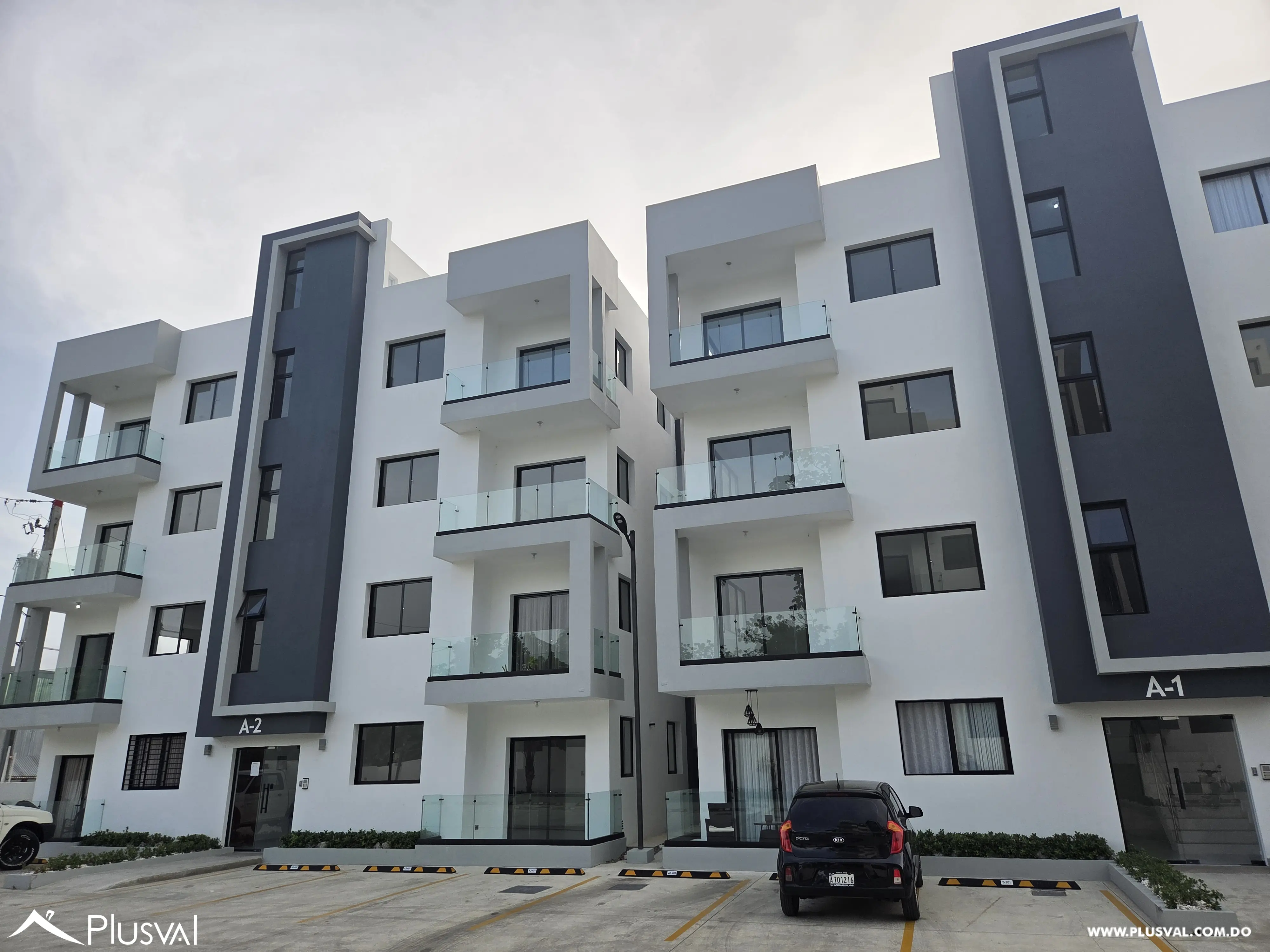 Hermoso Apartamento de Dos Niveles  Tipo PH  en Venta Con Amplia Terraza en Moca 522061