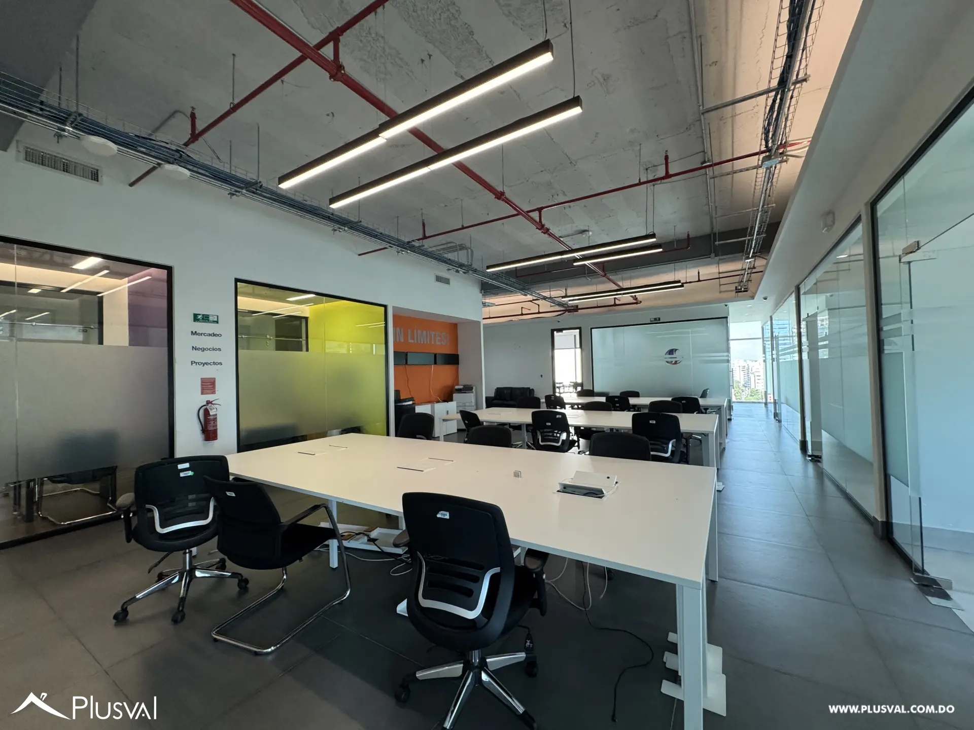 Local en alquiler en corporativo en Piantini 493234