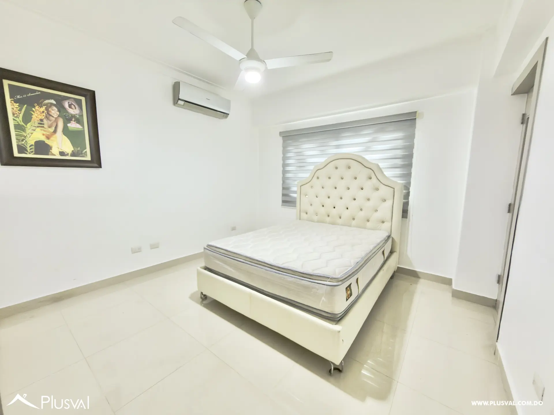 ALQUILER DE AMPLIO APARTAMENTO DE 3 HABITACIONES EN LOS CACICAZGOS CON LINEA BLANCA 523103