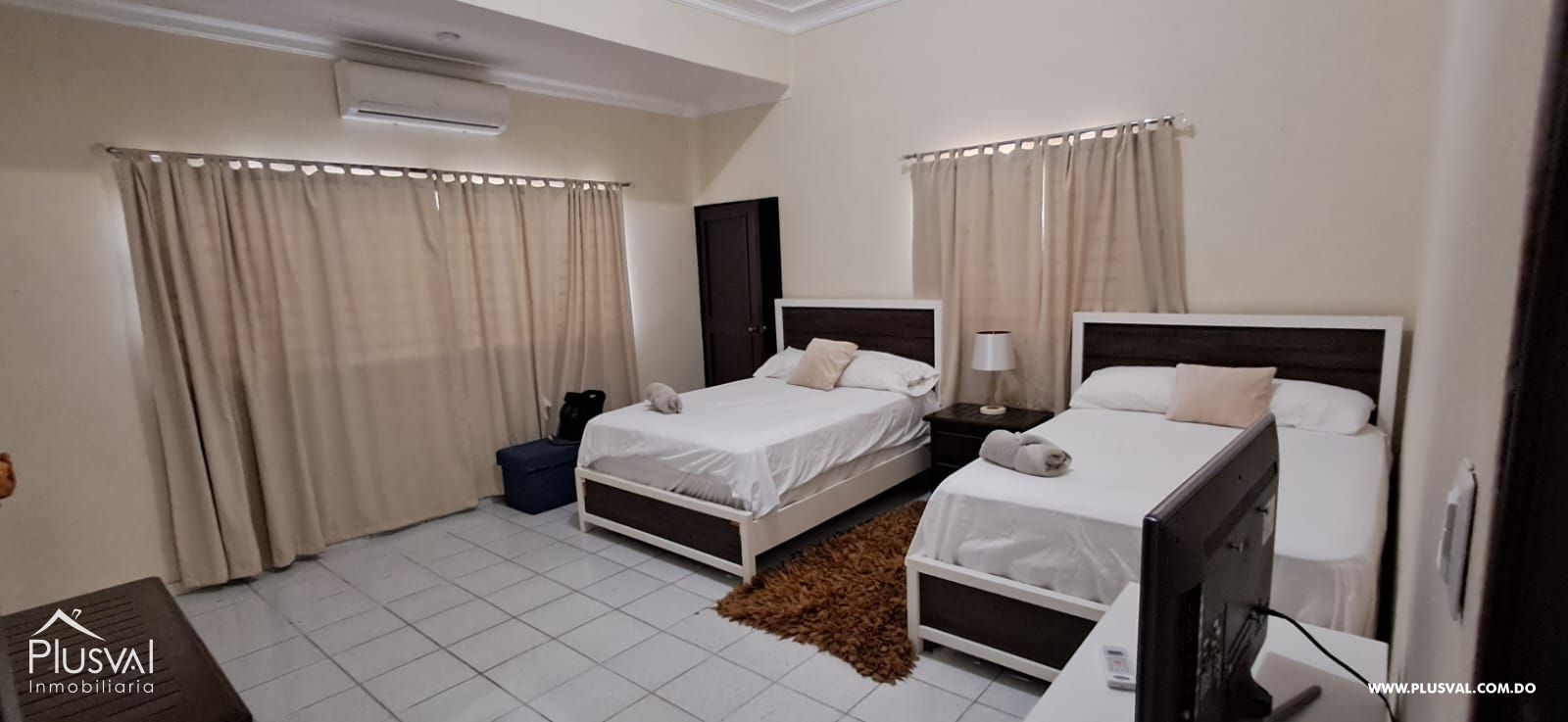 Villa de dos niveles en alquiler en Haina 472996