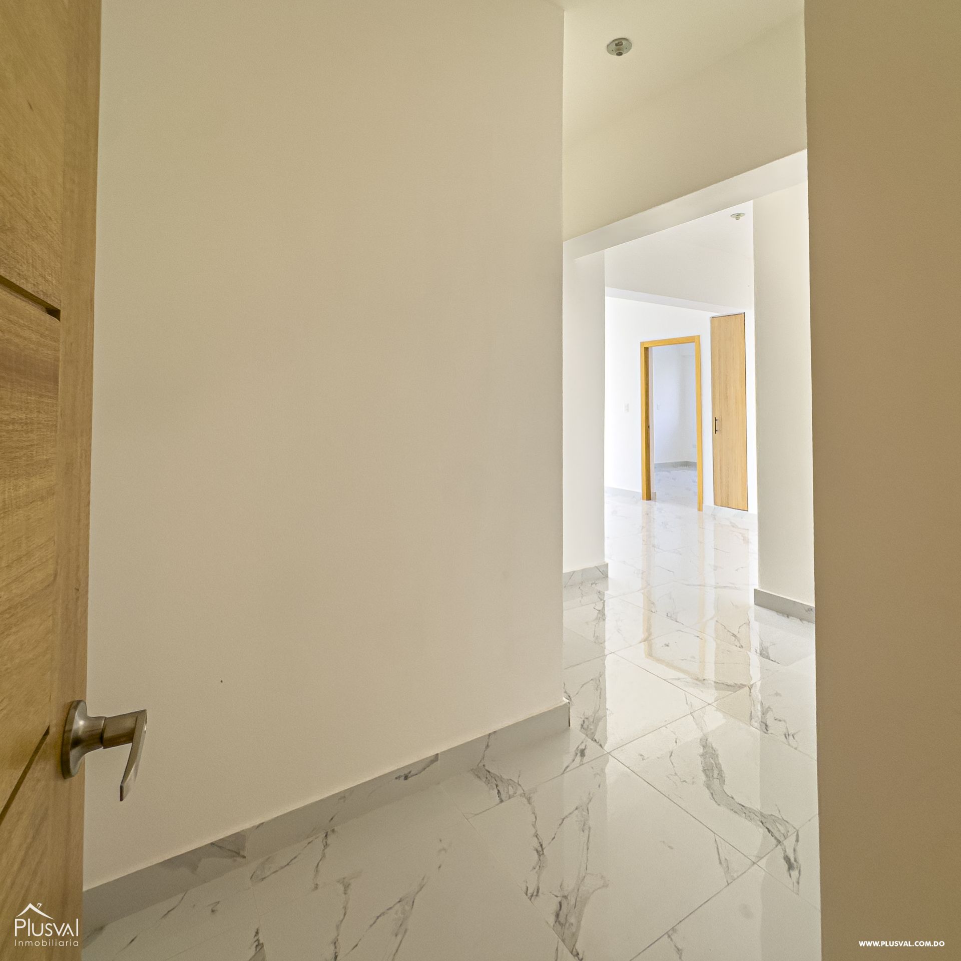 Apartamento a estrenar con terraza en venta en Los Rios 429643