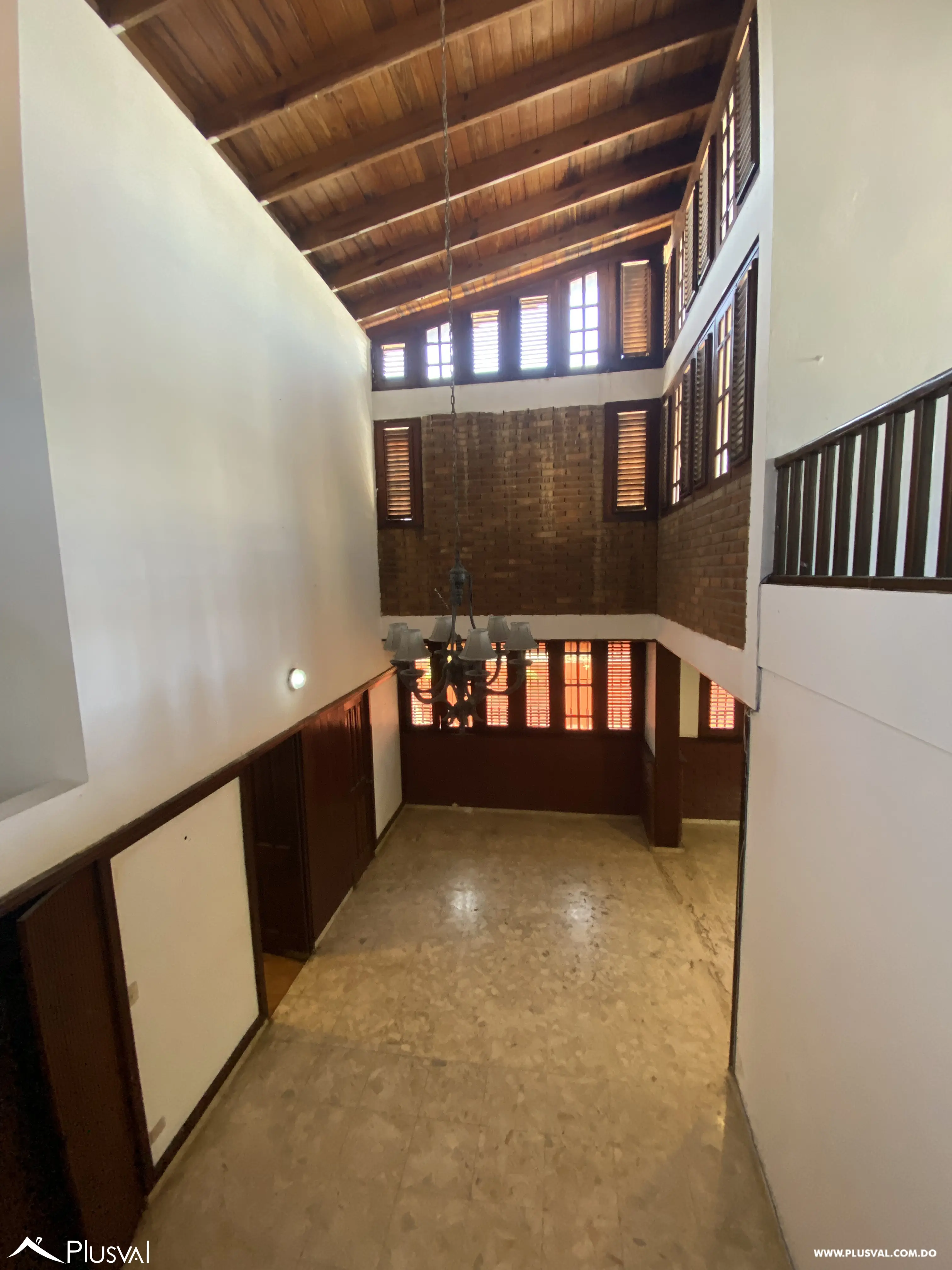 Casa de 5 Habitaciones en la Castellana, DN. 487859