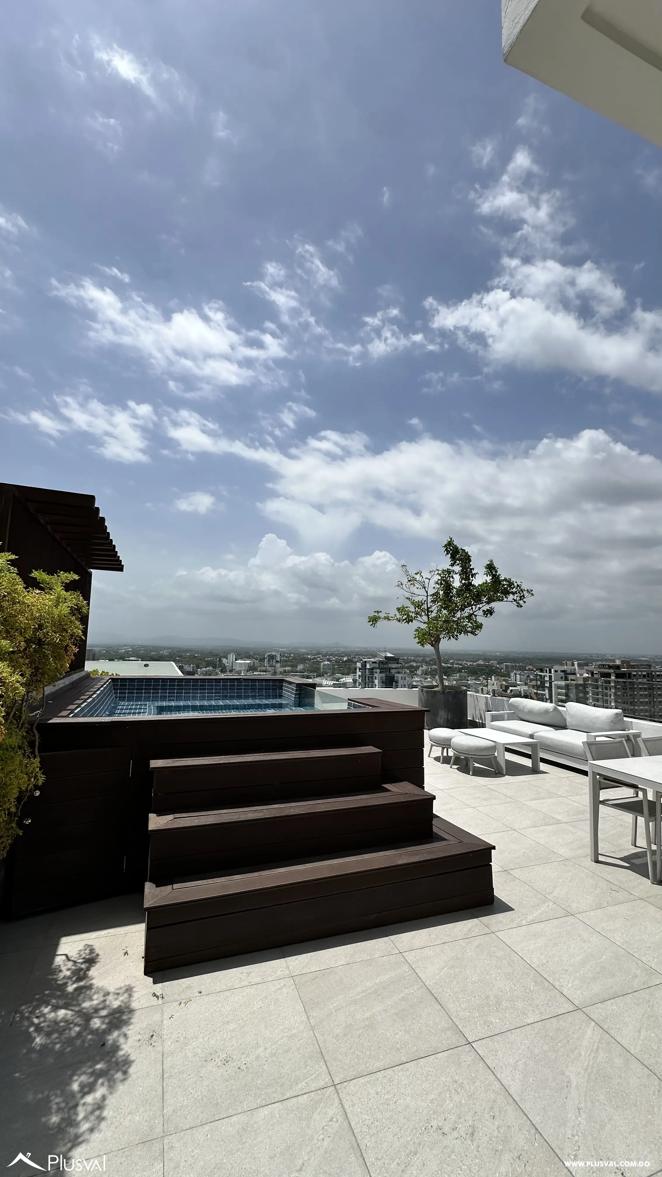 Apartamento en Renta Amueblado de 2 Habitaciones en Paraíso, Santo Domingo | Torre con Piscina, Gym y 2 Parqueos 513982