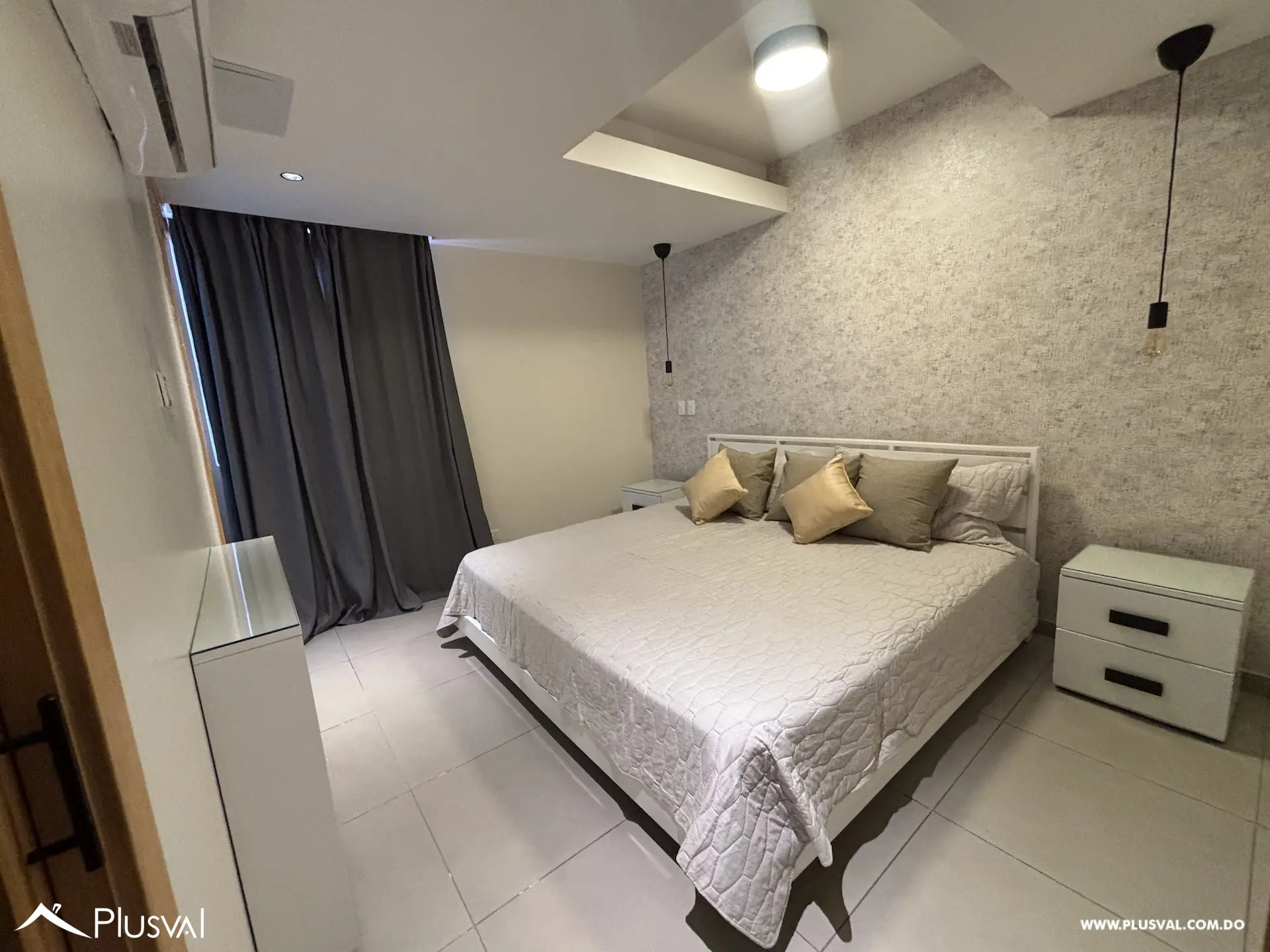 Alquiler Apartamento Moderno Amueblado en Evaristo Morales 512672