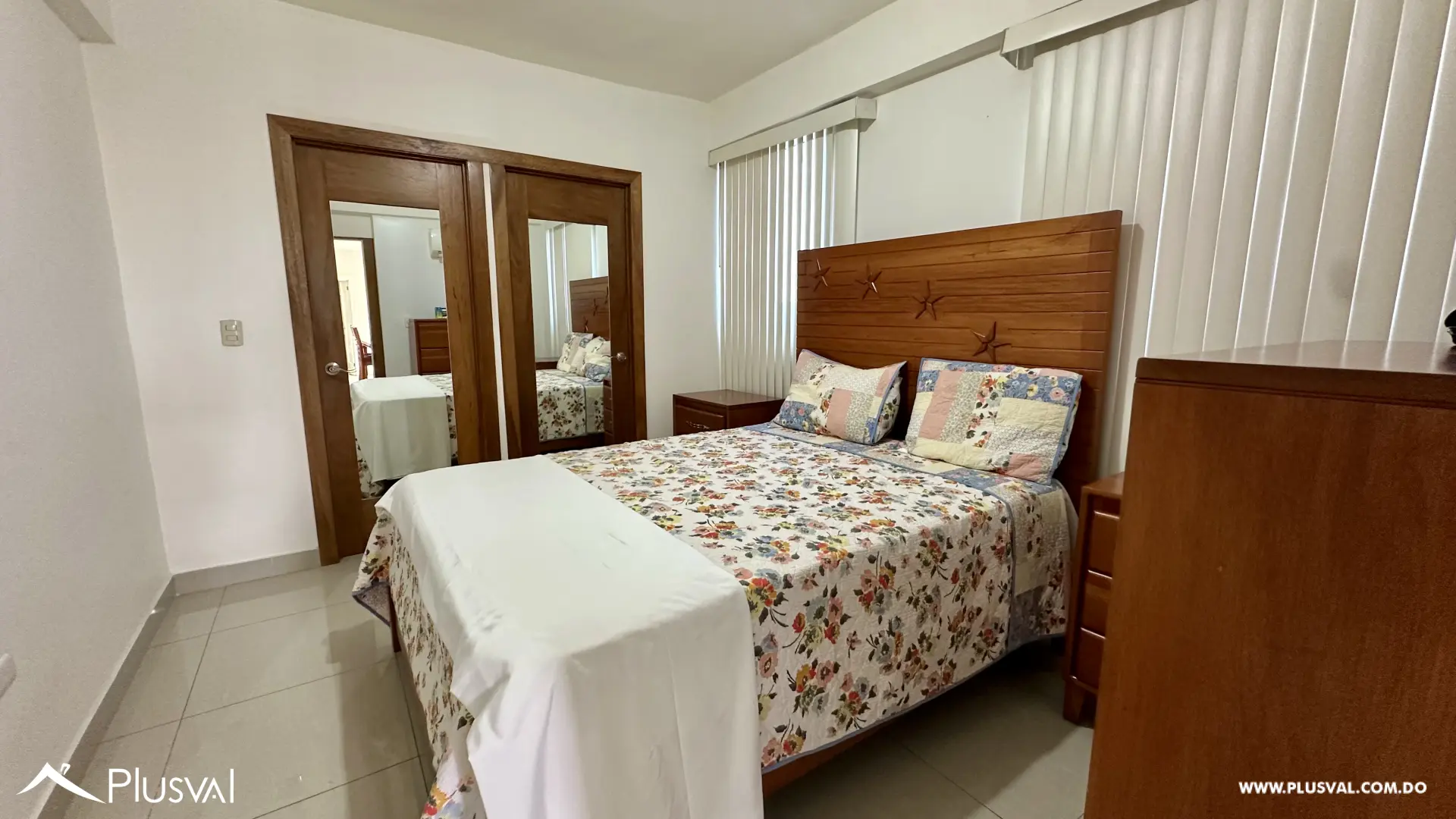 Apartamento de dos niveles en venta en Gazcue 513886