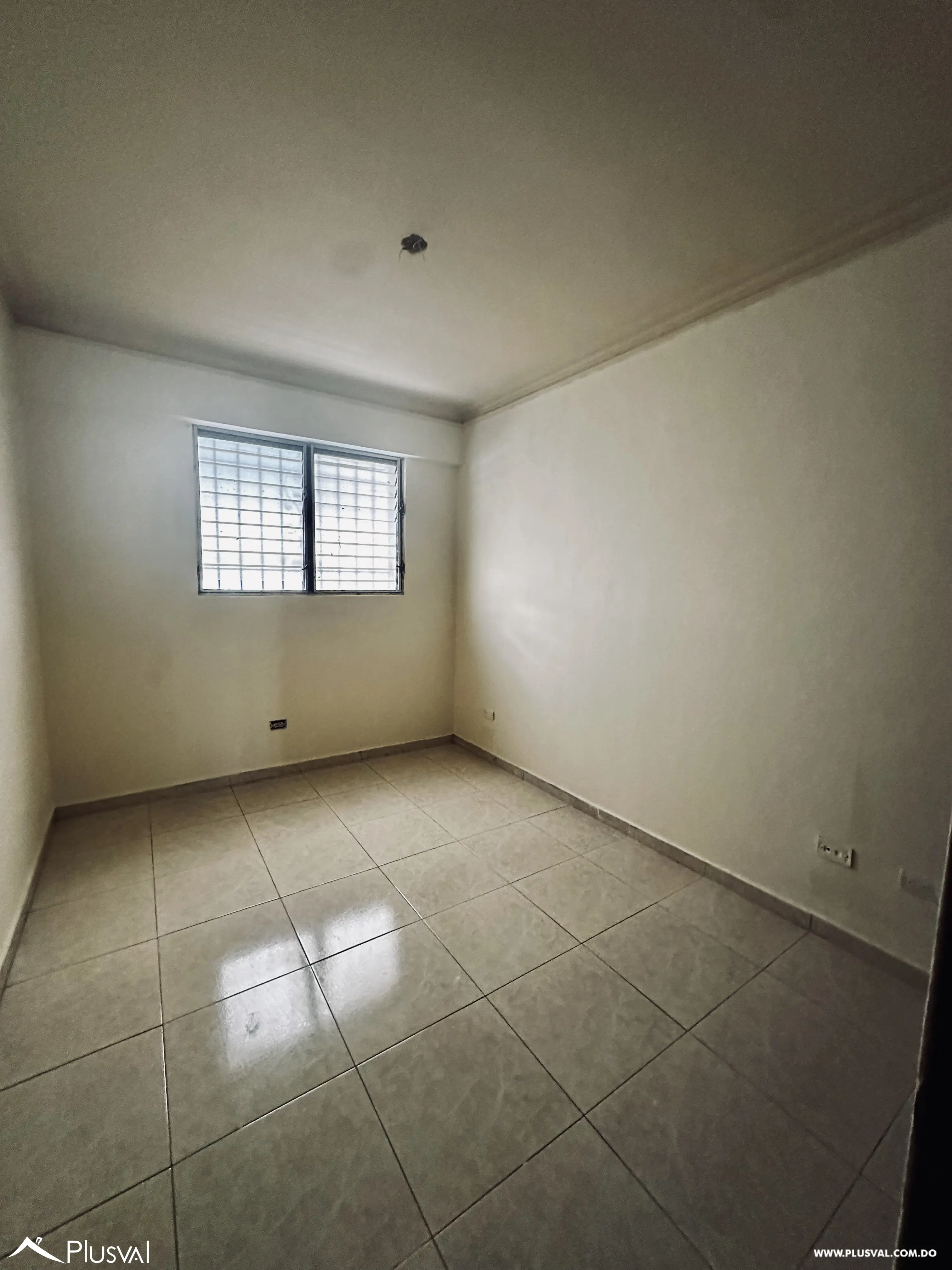 Apartamento de 3 habitaciones en Renacimiento 481983