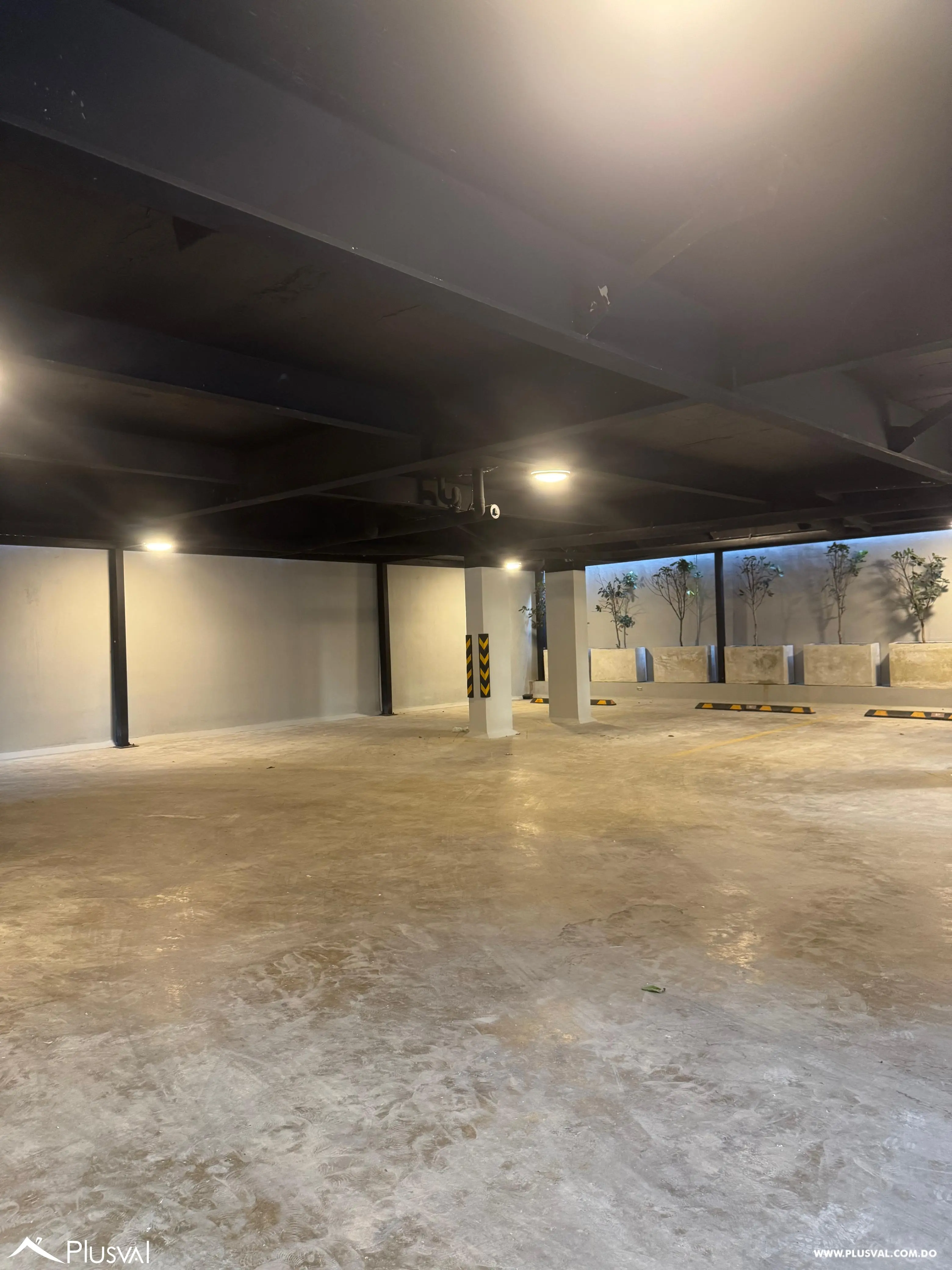 Apartamento de 2 habitaciones en Torre del exclusivo sector La Esmeralda. 456043