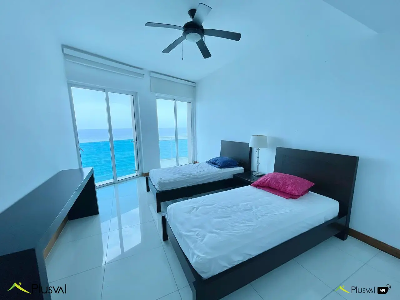 Apartamento amueblado con vista despejada al mar 449571