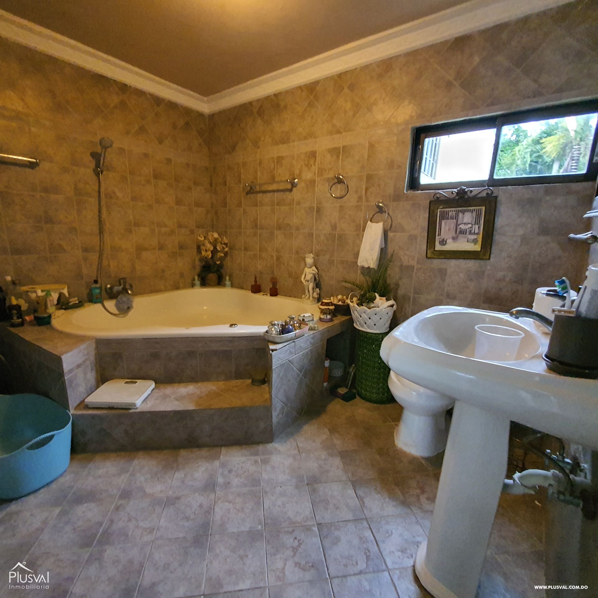 Amplia casa en venta para proyecto en Los Ríos 232621