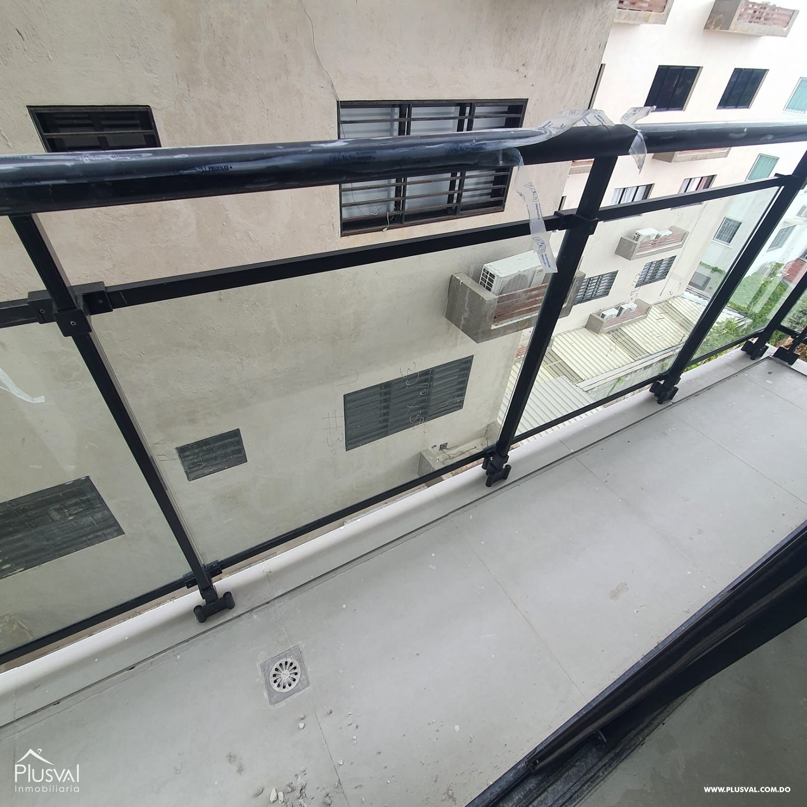 Moderno apartamento en venta de 1 habitación en Torre con áreas sociales — Sector Millón 444559