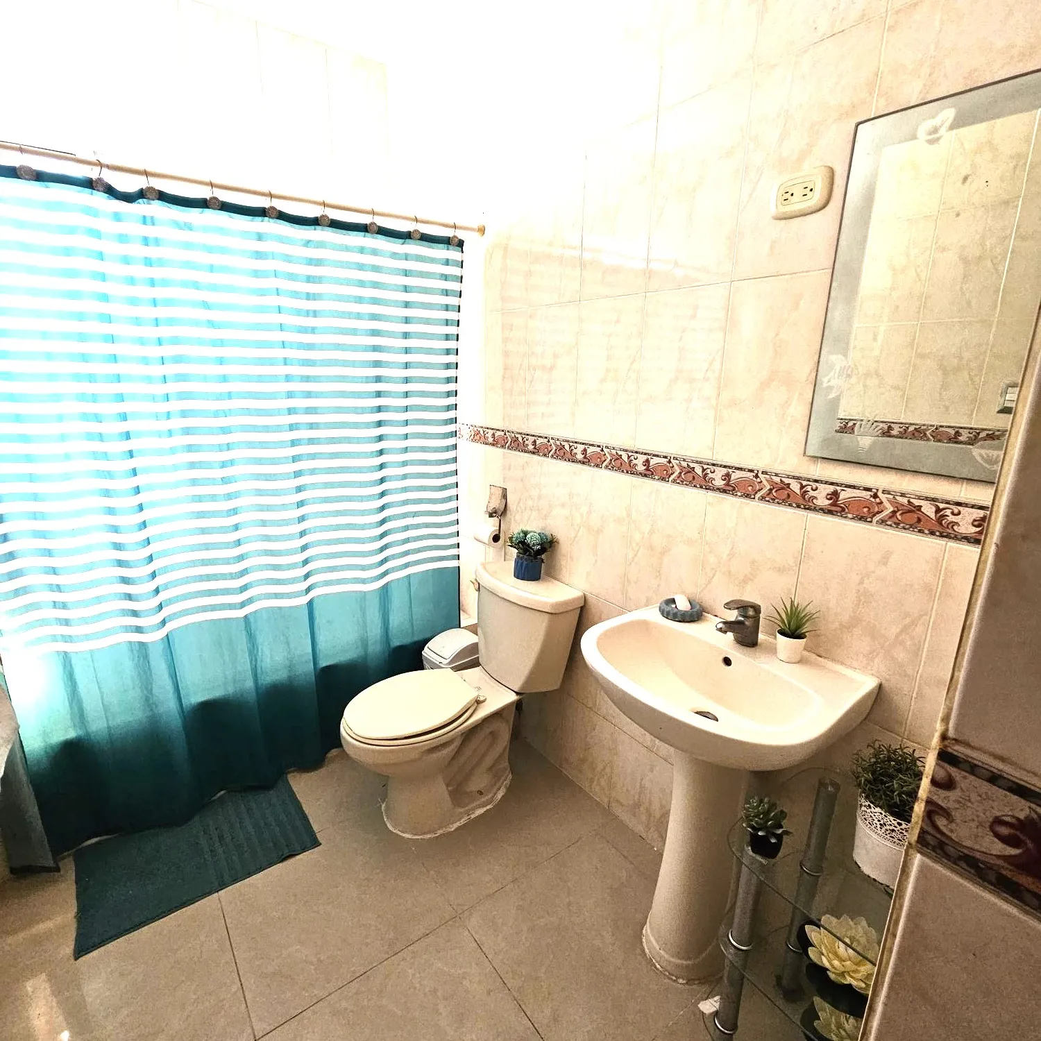 Apartamento con Terraza en venta, frente al Parque Mirador Norte. 442651