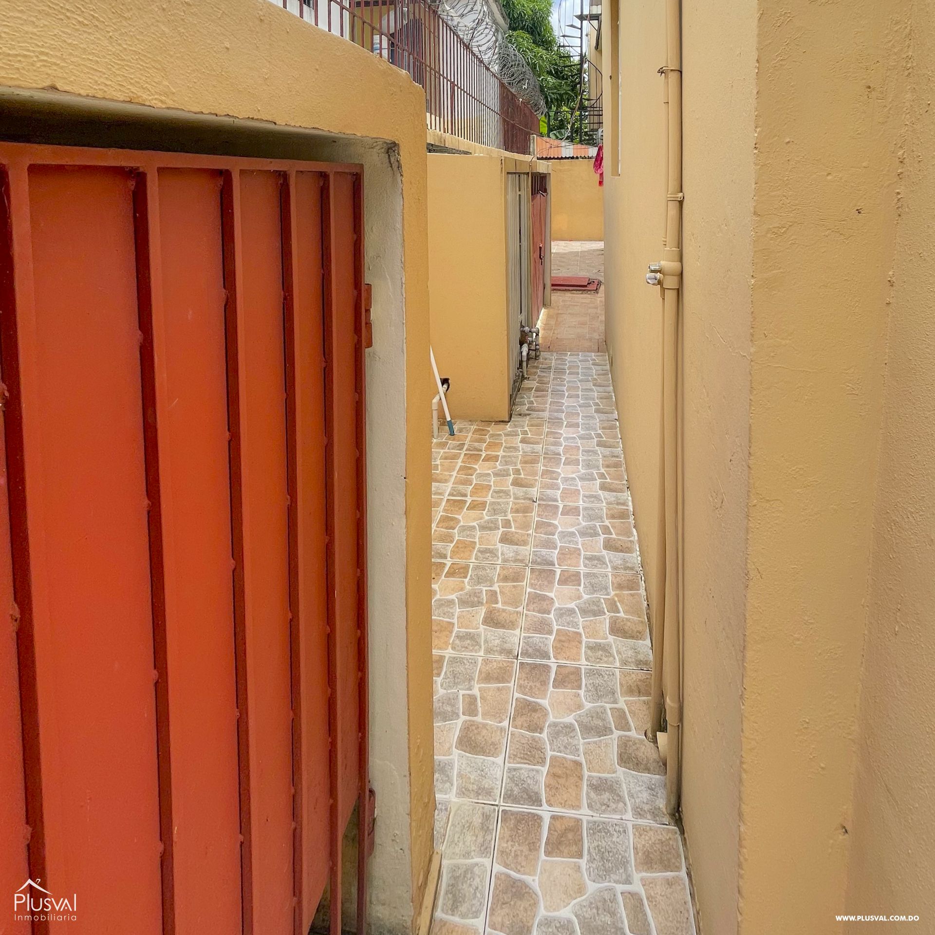 Edificio Residencial con 2 niveles 186448