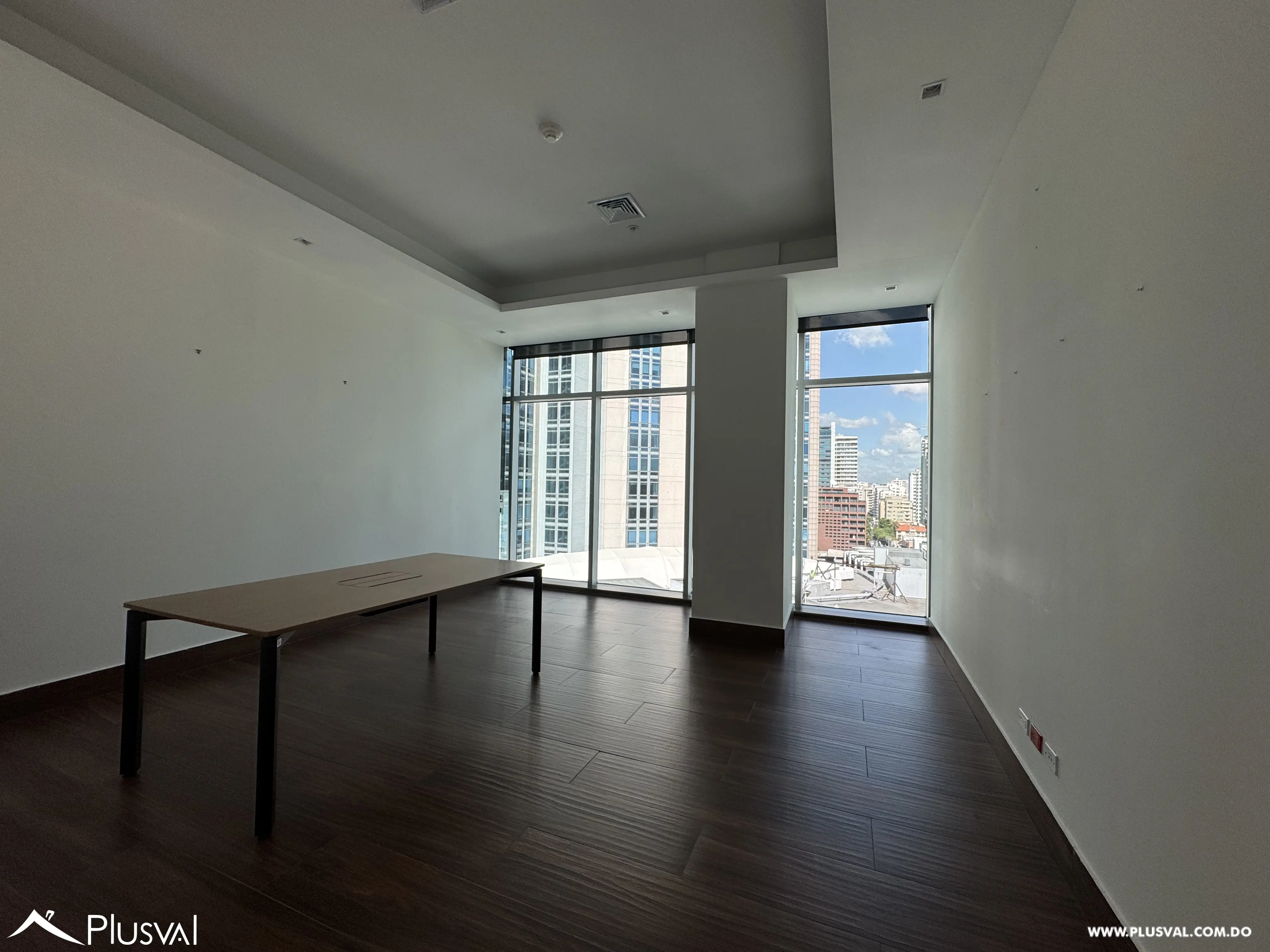 Local en alquiler en corporativo en Piantini 493247